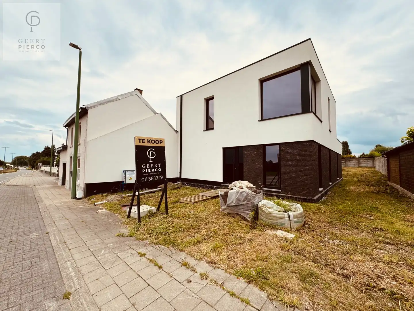 Knap handelspand op een centrale ligging foto 17