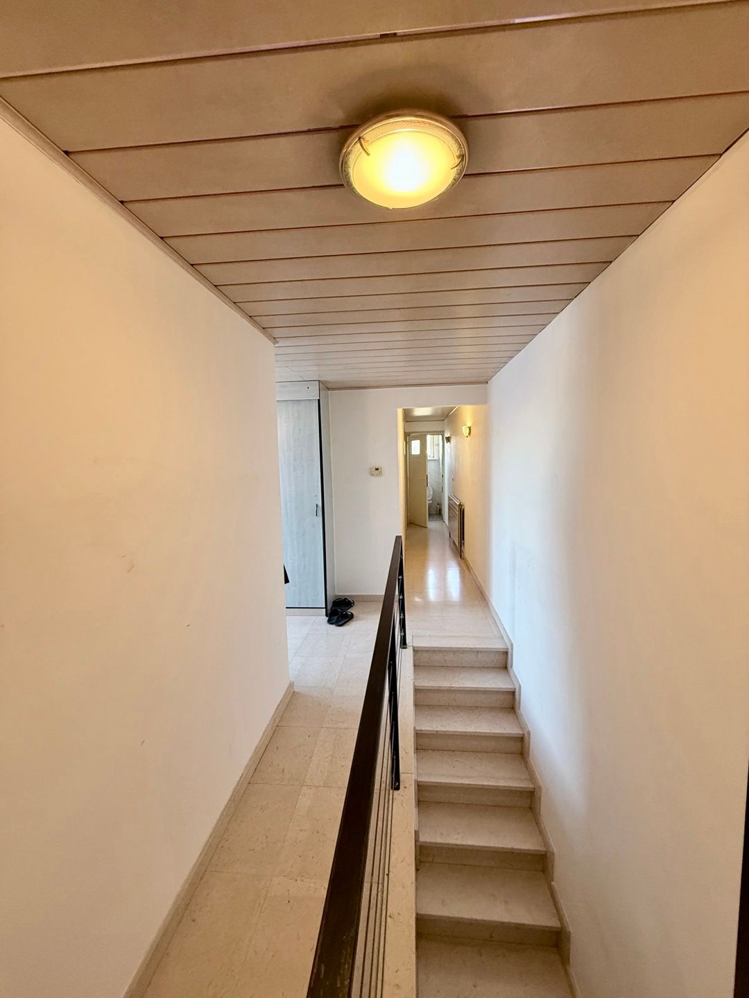 Te renoveren handelspand + appartement + loods foto 12