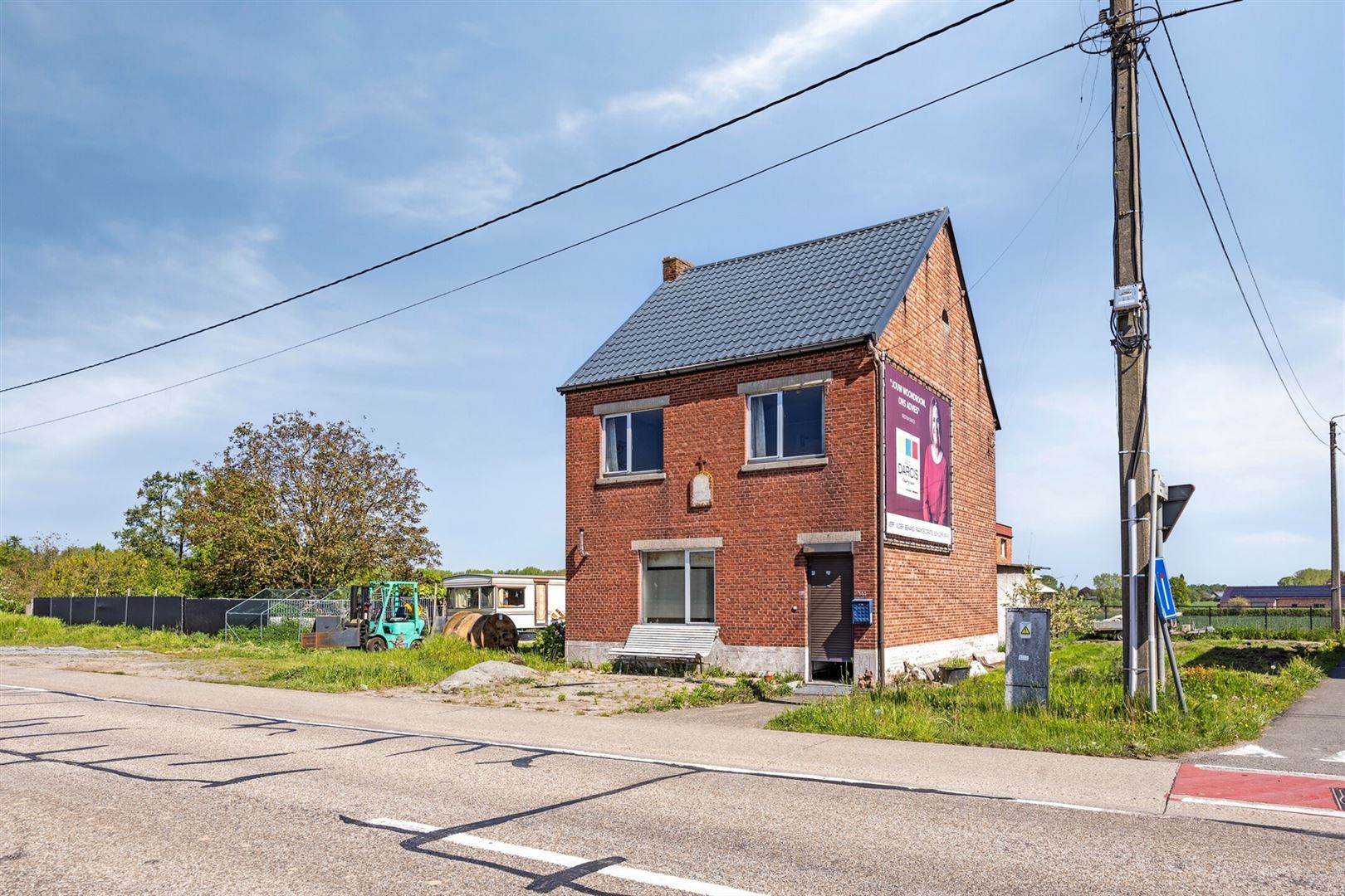 Hoofdfoto van de publicatie: Te renoveren woning in Herk-De-Stad
