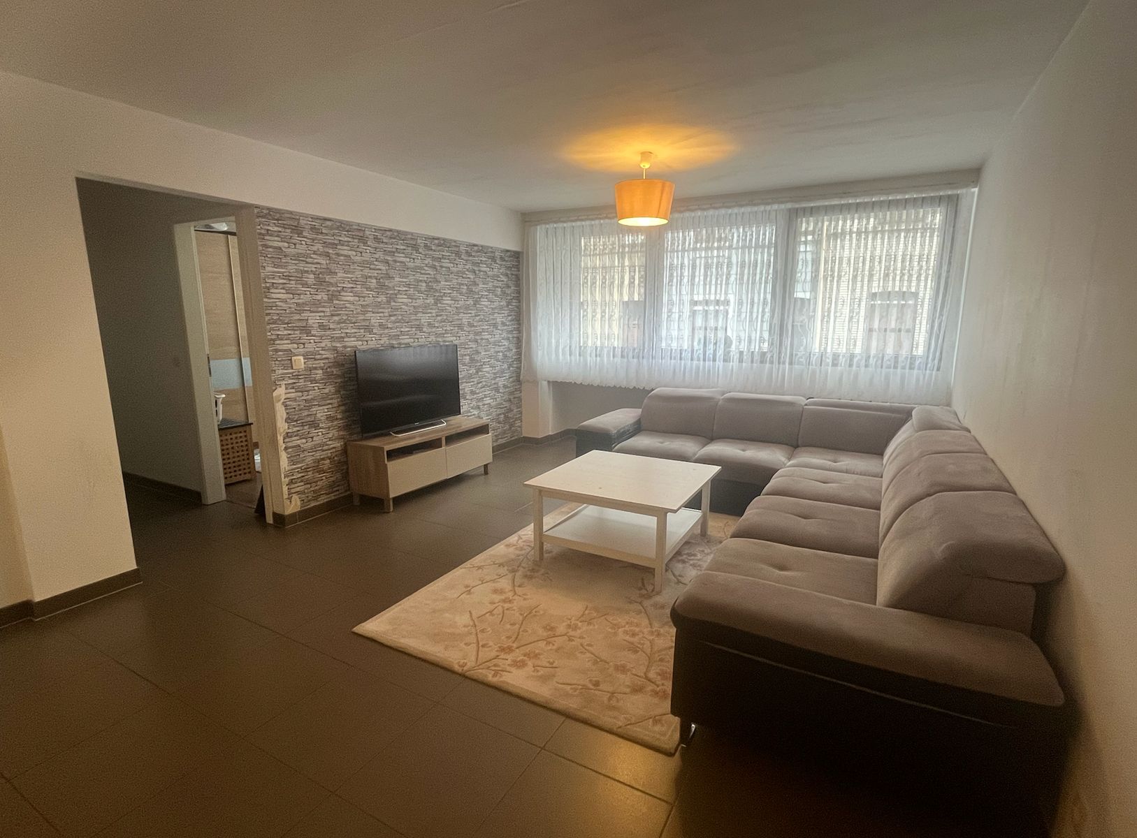 appartement met 2 slpk en autostaanplaats nabij centrum foto 4