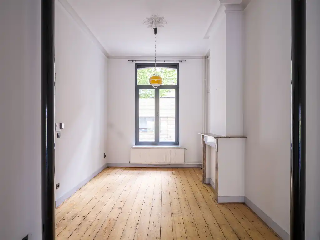 Instapklare stadswoning met drie slaapkamers en aangename tuin nabij Gent-Sint-Pieters. foto 11