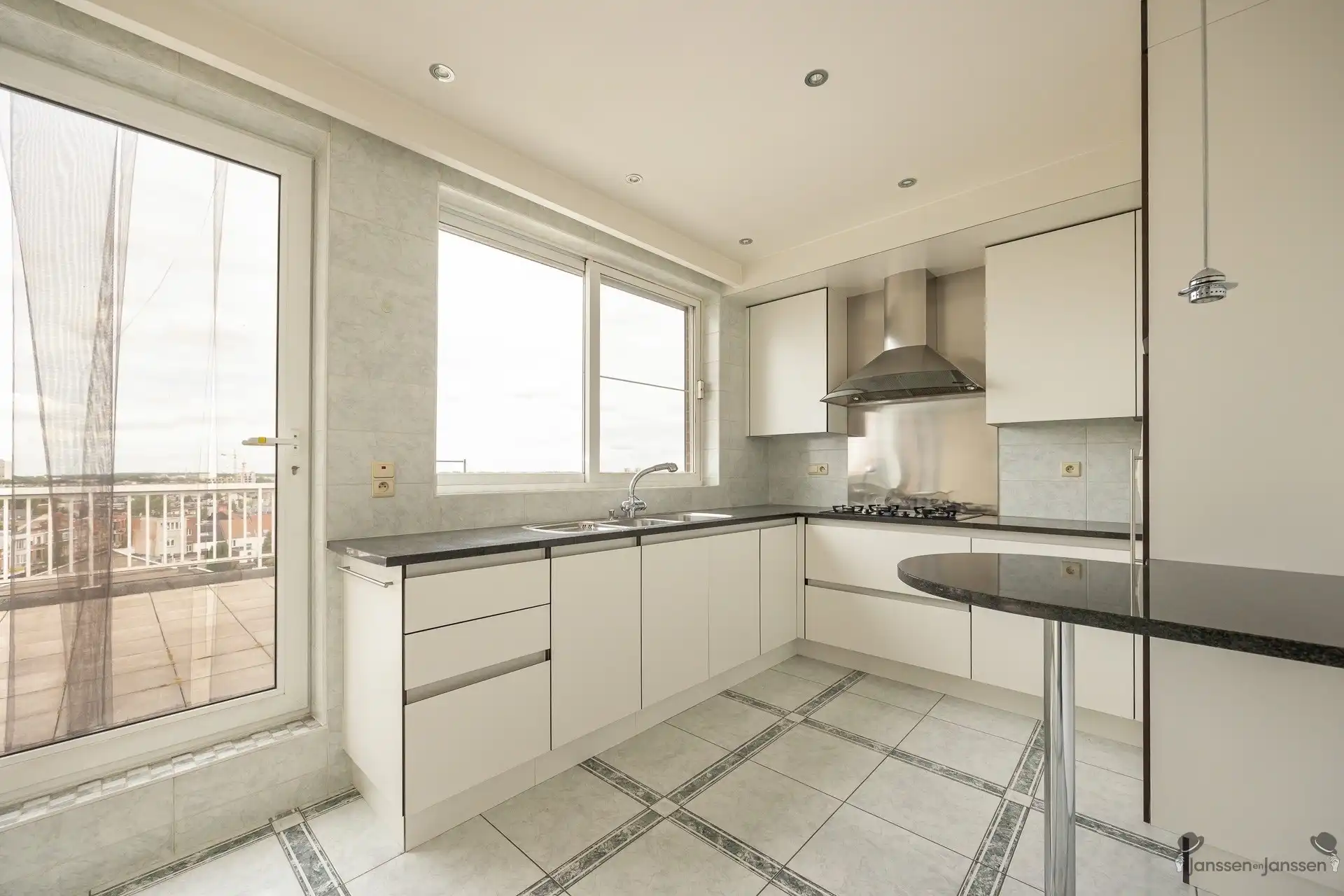 Lichtrijk penthouse met ruime terrassen en panoramisch uitzicht! foto 11