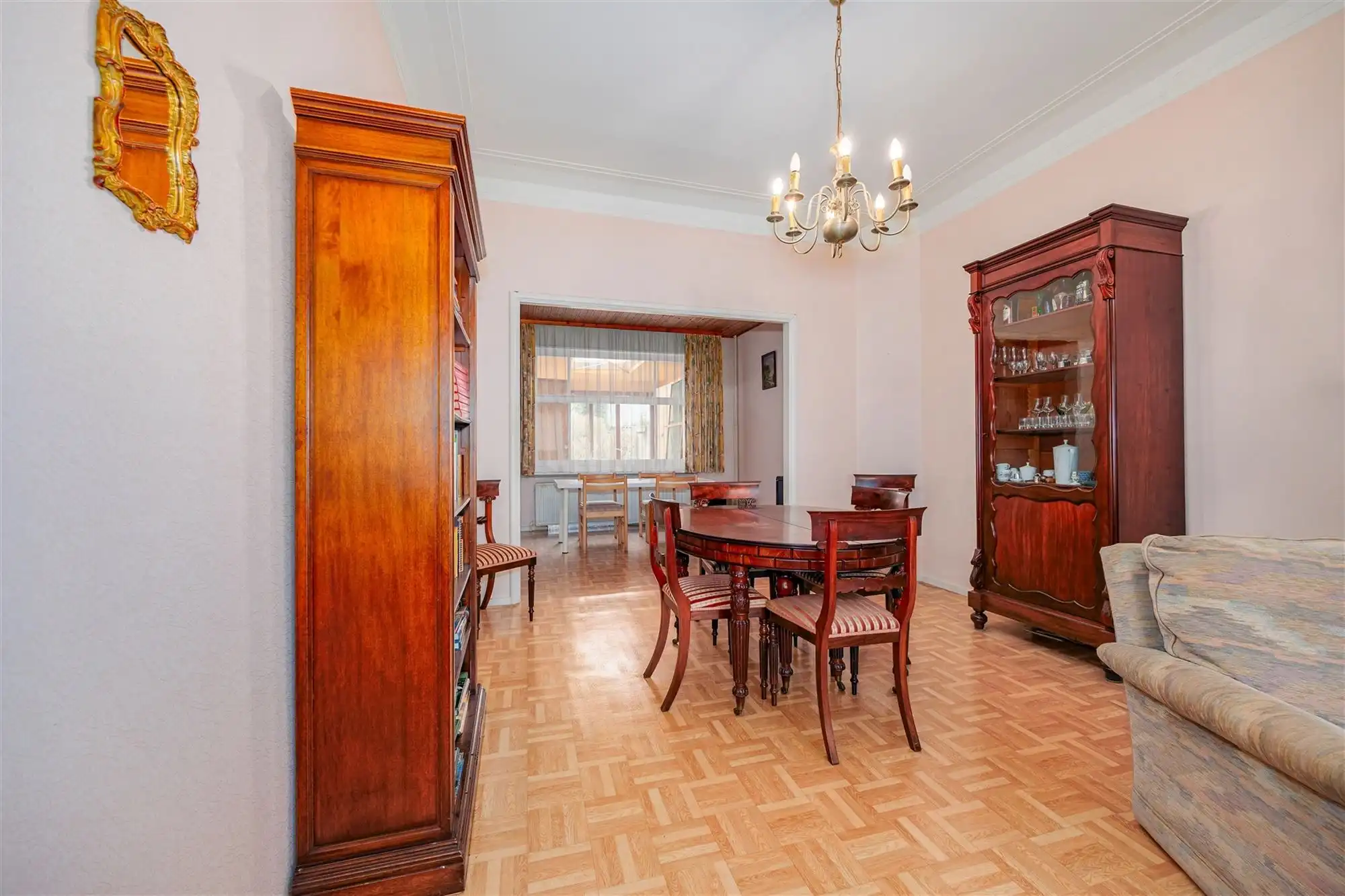 Huis met 3 slaapkamers en tuin te koop in Merksem foto 5