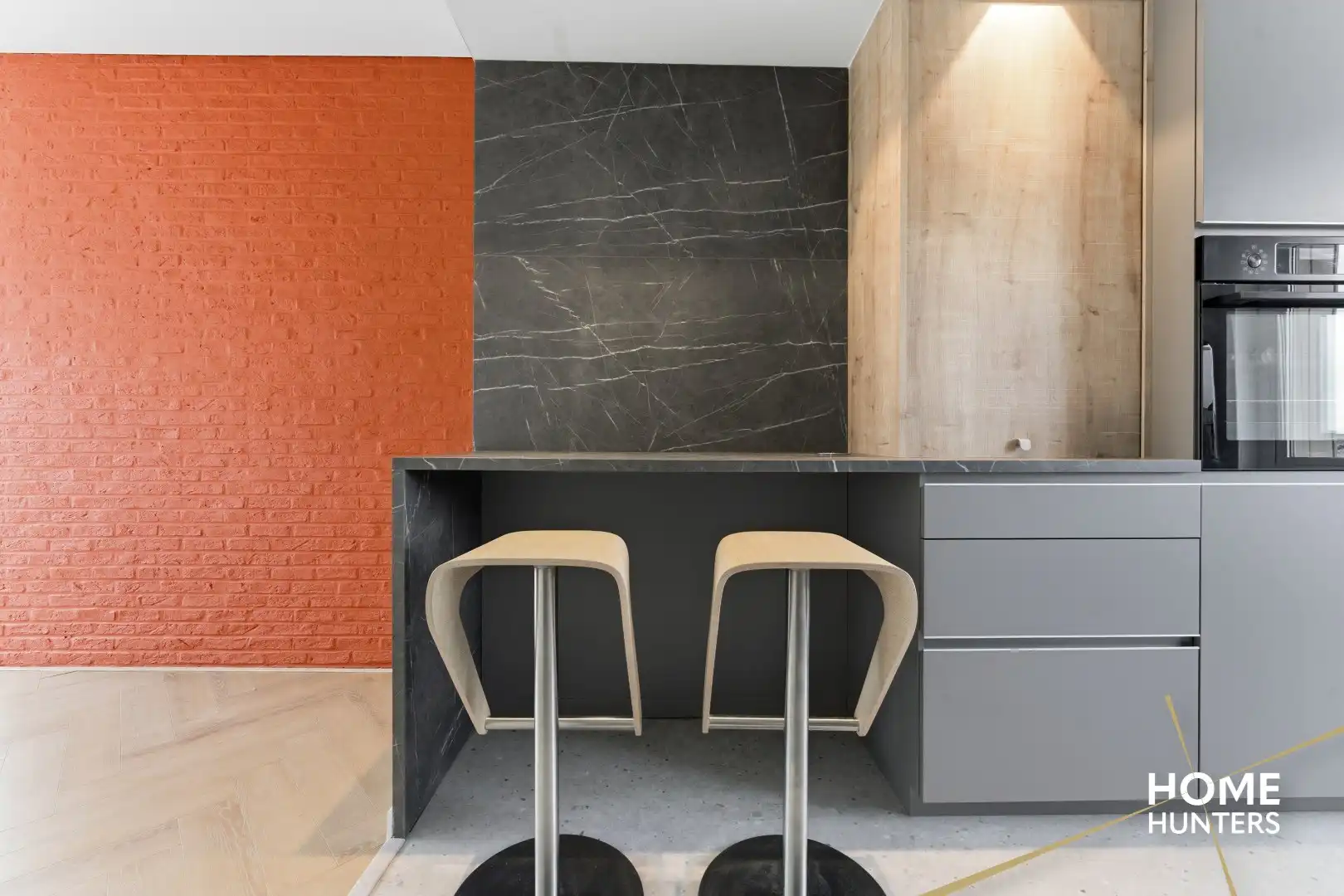 Prachtig gerenoveerde woning te Brielen met 2 slaapkamers, 2 badkamers en een garage foto 24