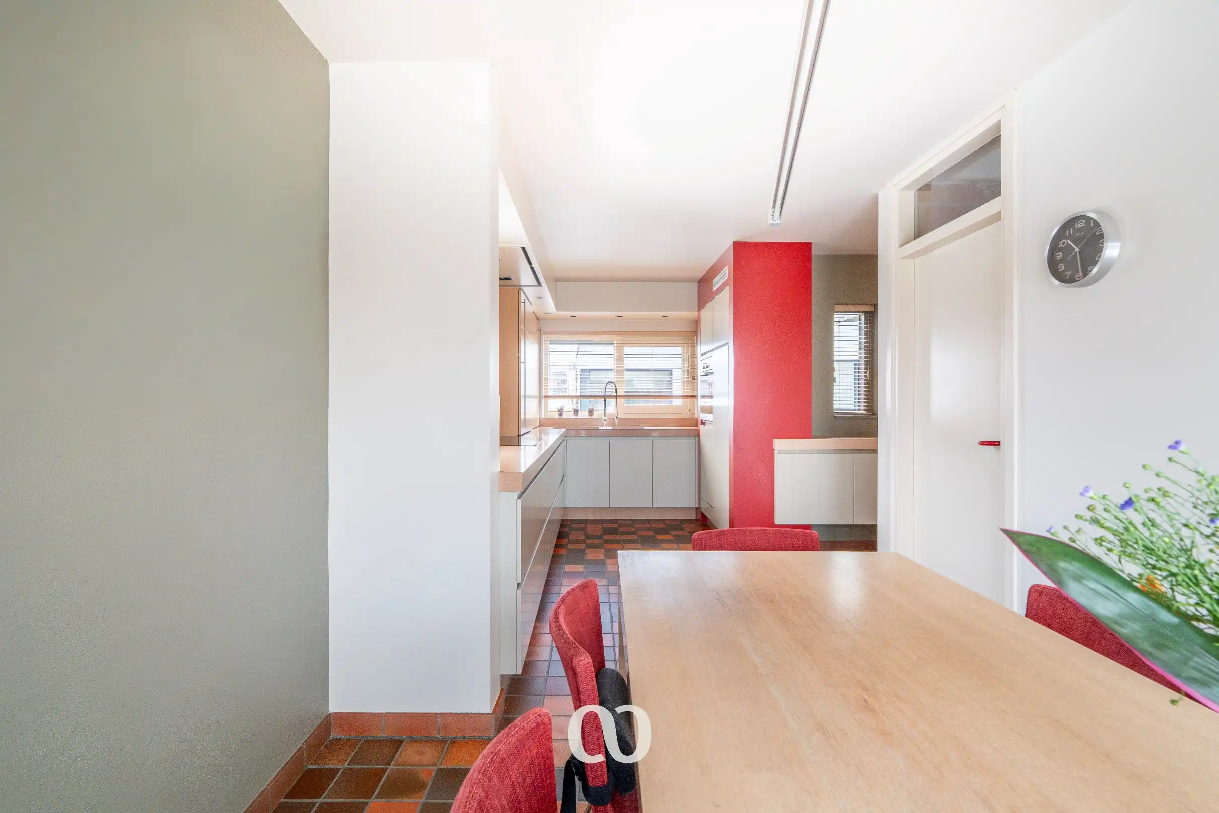 Bijzondere architectenwoning in groene en rustige omgeving foto 8