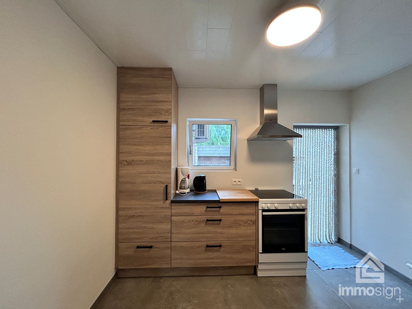 Volledig gerenoveerde gelijkvloerse éénslaapkamerwoning te Reppel! foto 10