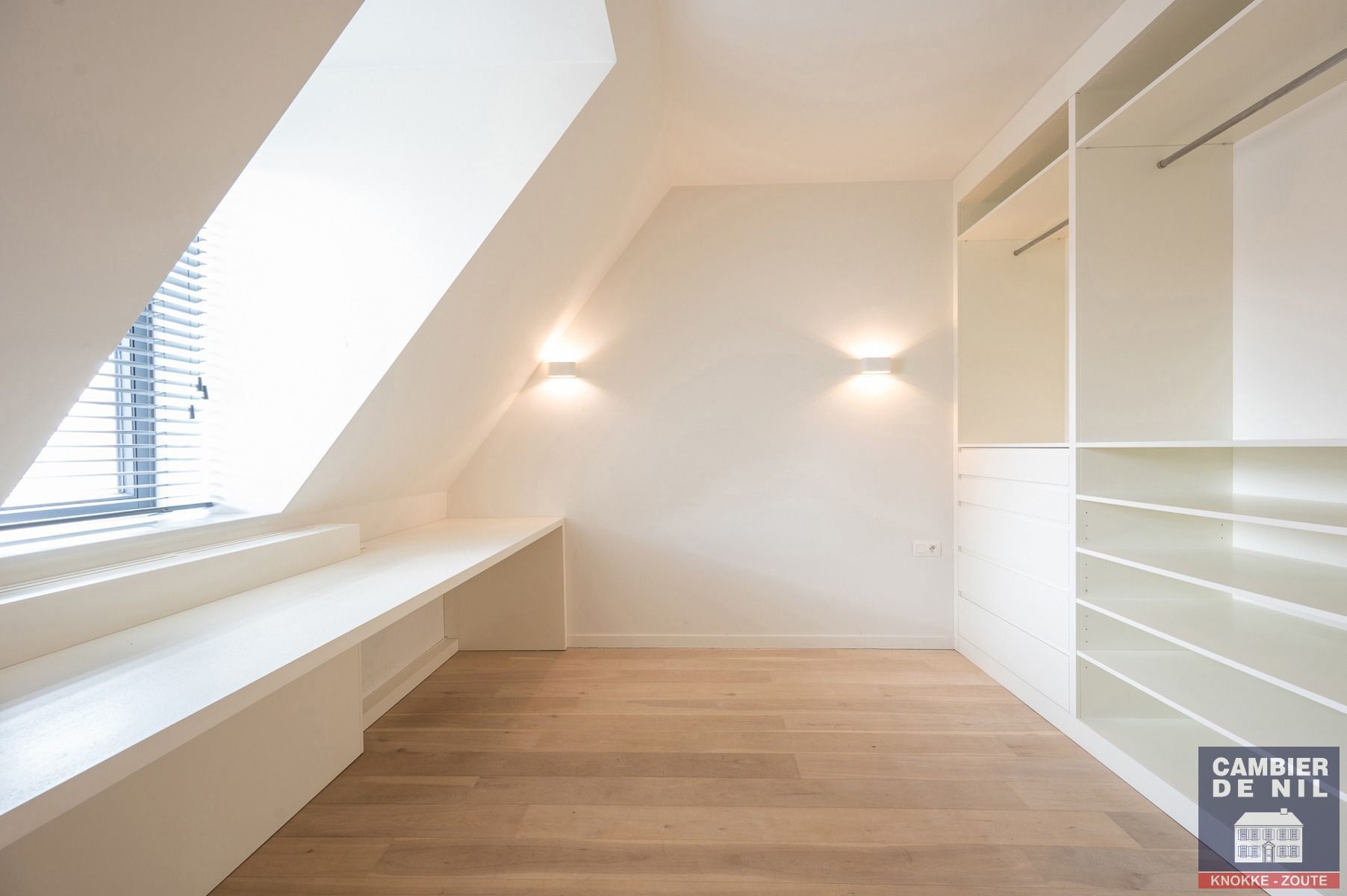 Recent, ongemeubeld 2 SK-appartement in Duinenwater  foto 16