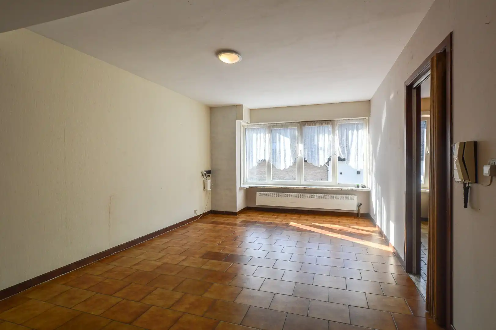 Interessante opbrengsteigendom met 5 volledig verhuurde appartementen in het centrum van Oudenburg foto 14