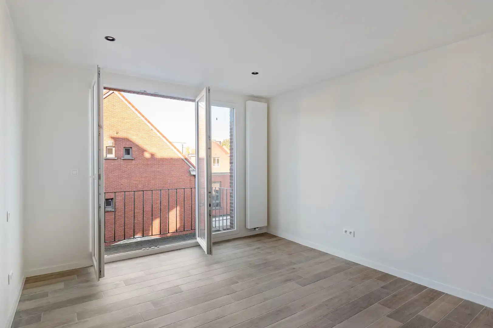 Gerenoveerd hoekappartement met terras in centrum Brasschaat foto 12