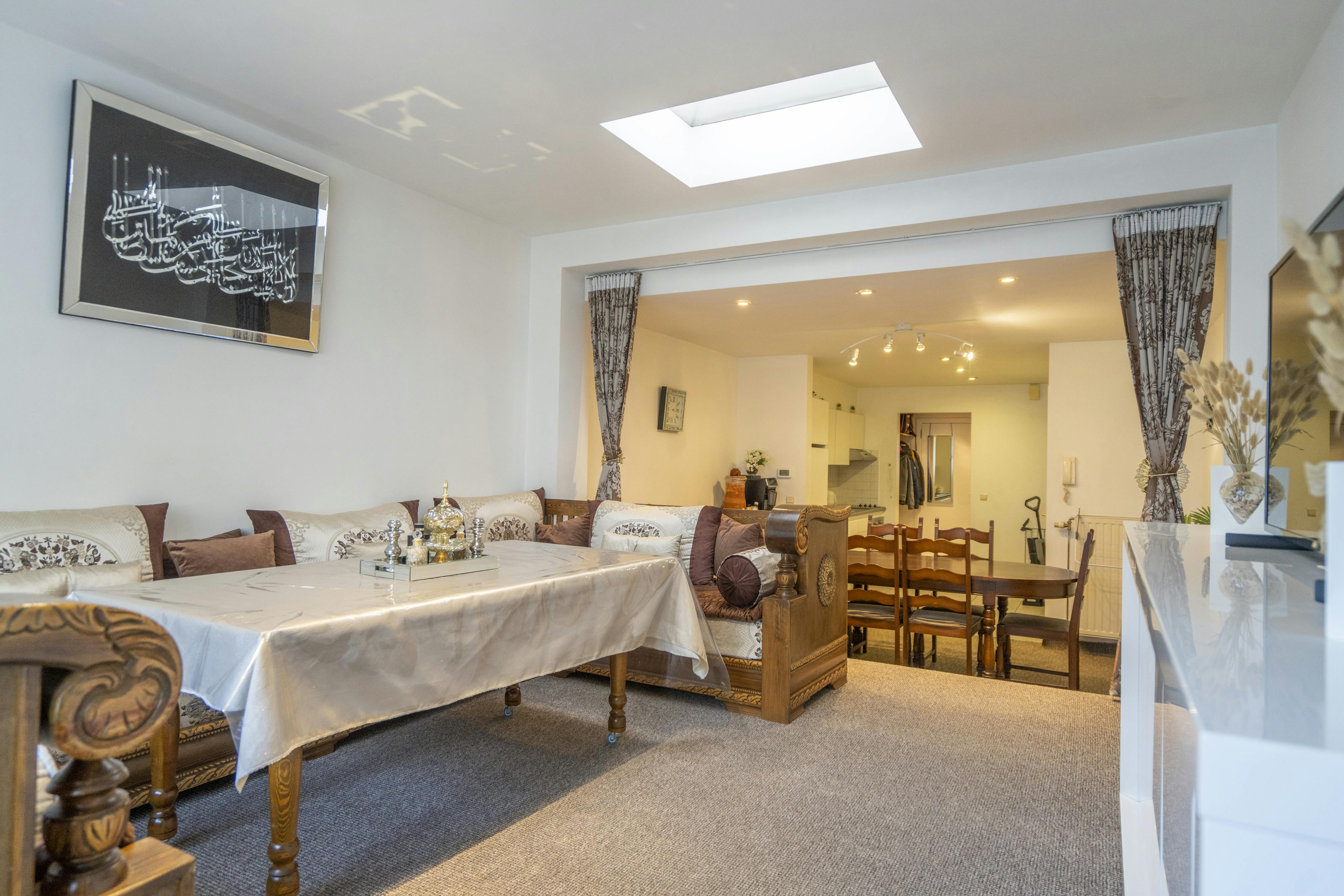 Opbrengsteigendom met twee appartementen te koop in Kortrijk foto 23