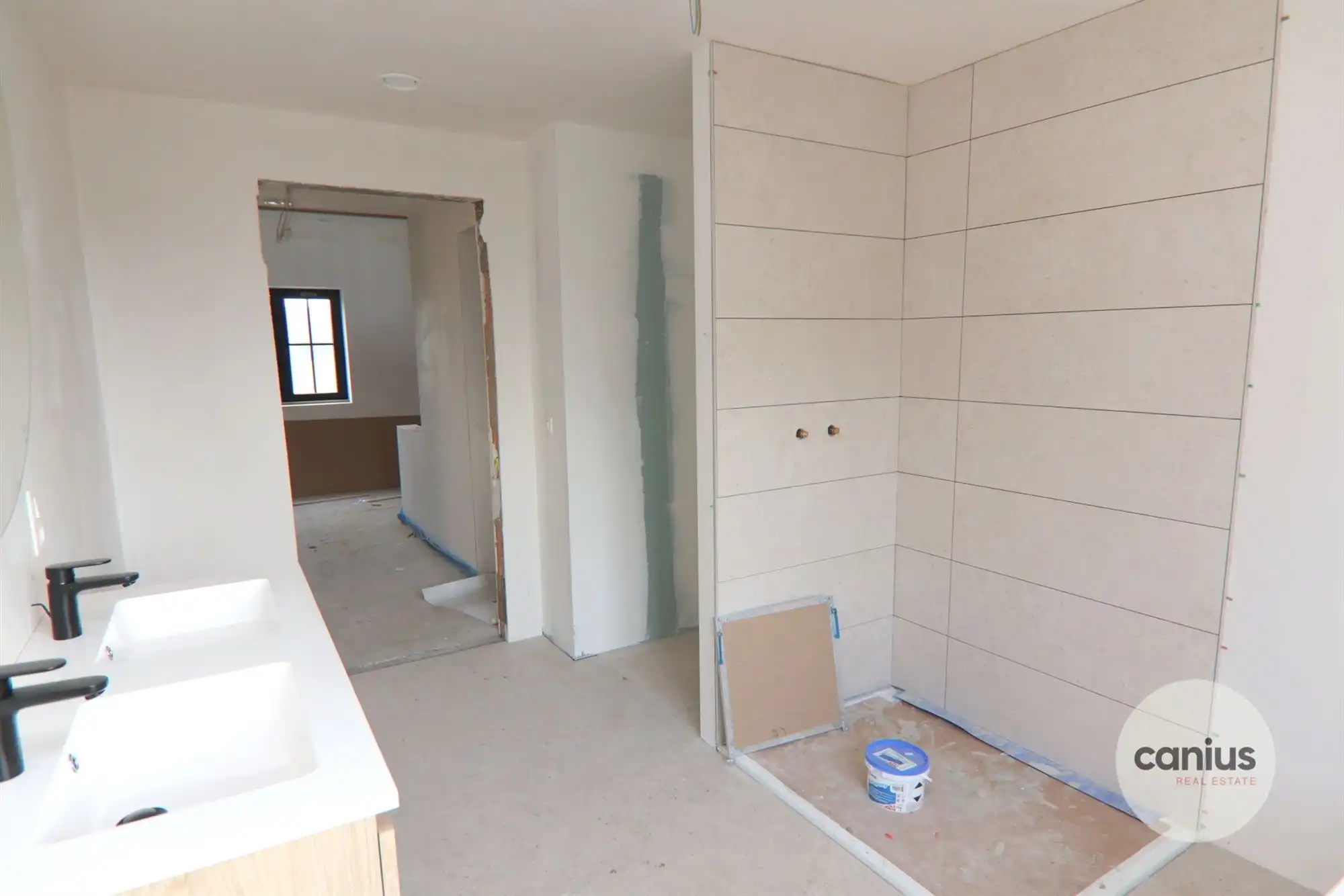 LANDELIJK EN LUXUEUS WONEN IN SINT-TRUIDEN foto 7