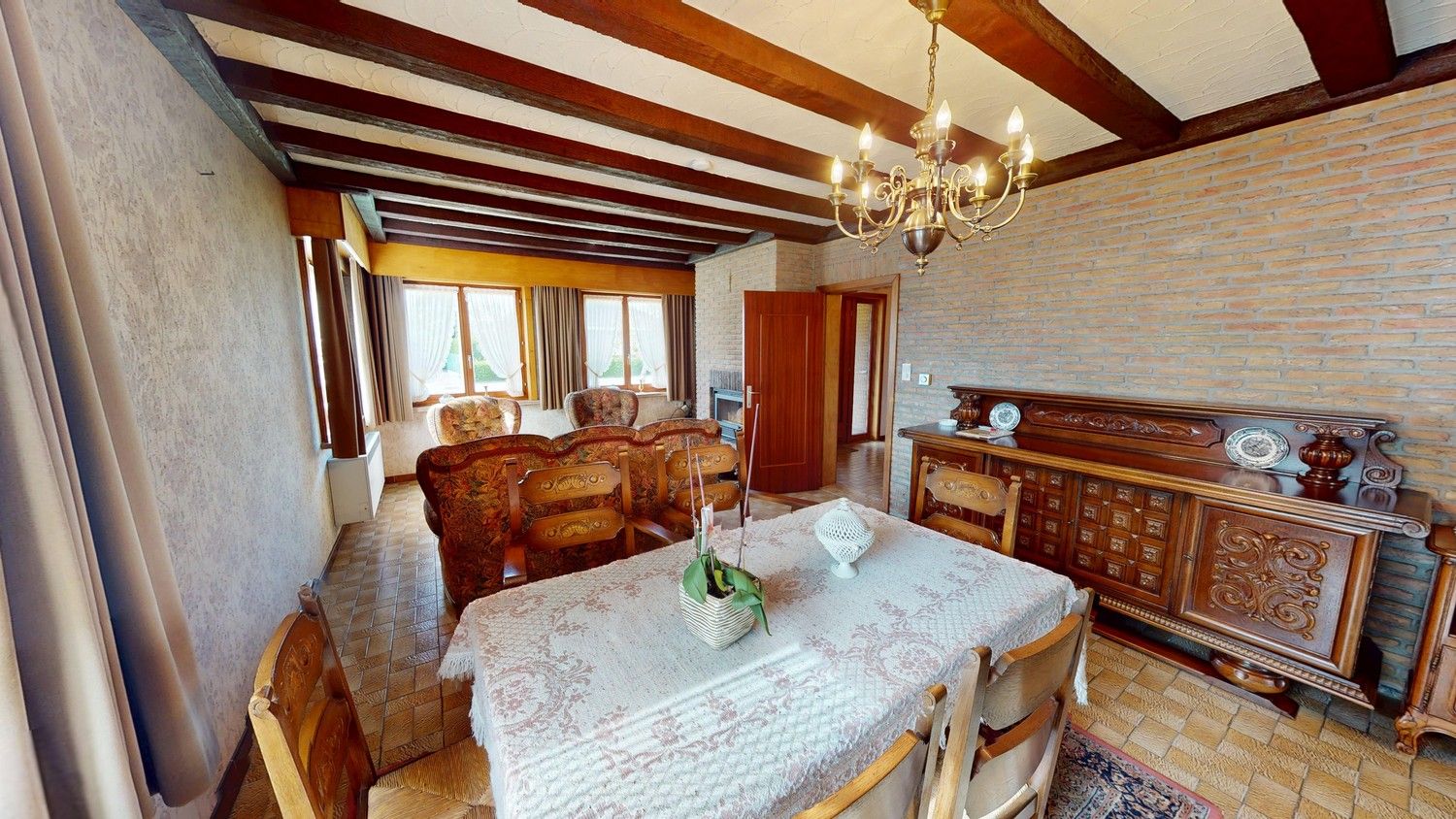 🏡 TE KOOP – Op te frissen woning met prachtig uitzicht nabij centrum Zingem! 🌳 foto 3