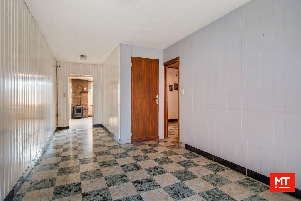 Te renoveren woning in een rustige buurt te Geluwe foto 10