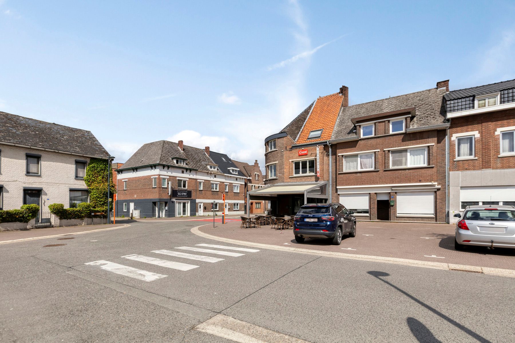 Taverne met appartement foto 3