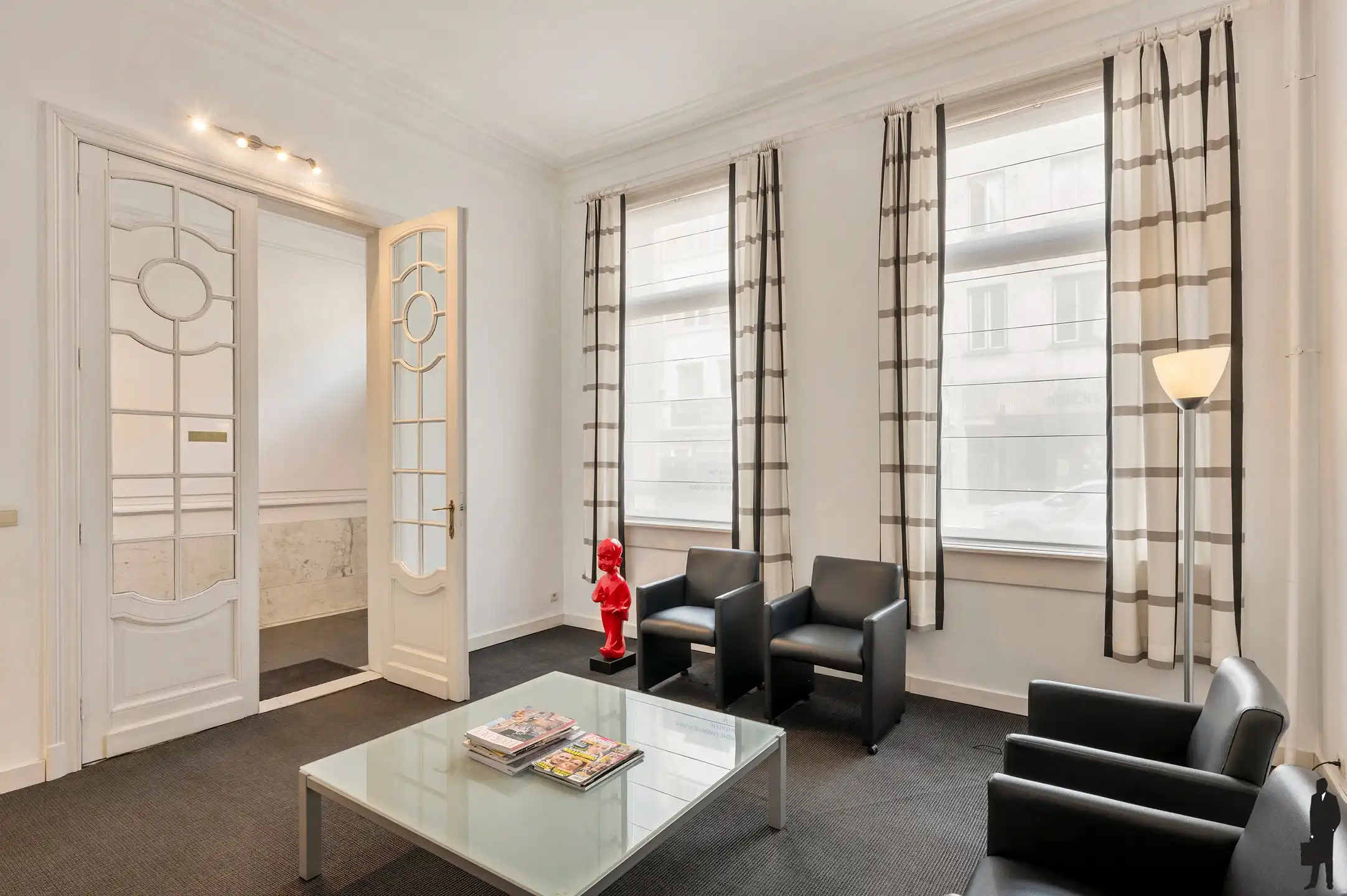 Statig herenhuis met praktijkruimte op toplocatie in Antwerpen foto 5