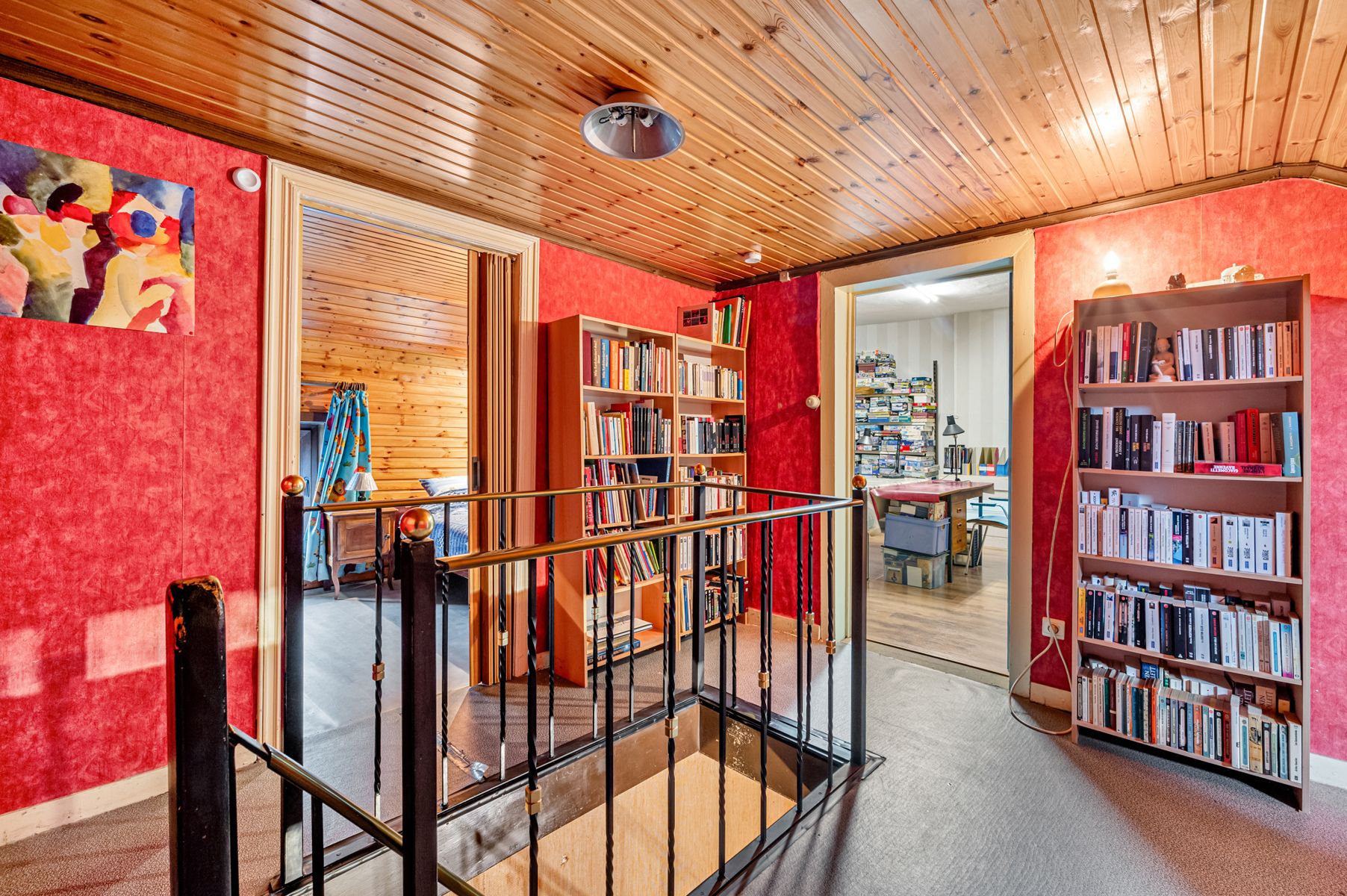 Ruime woning met bijgebouwen voor zelfstandige activiteit foto 18
