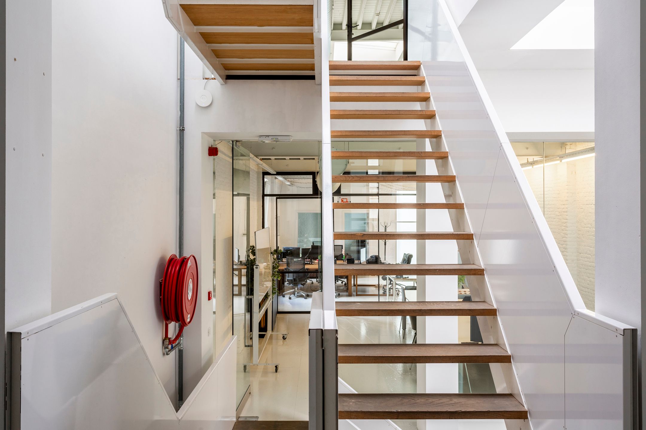 polyvalente opbrengsteigendom ca 483 m² op toplocatie Zuid foto 12