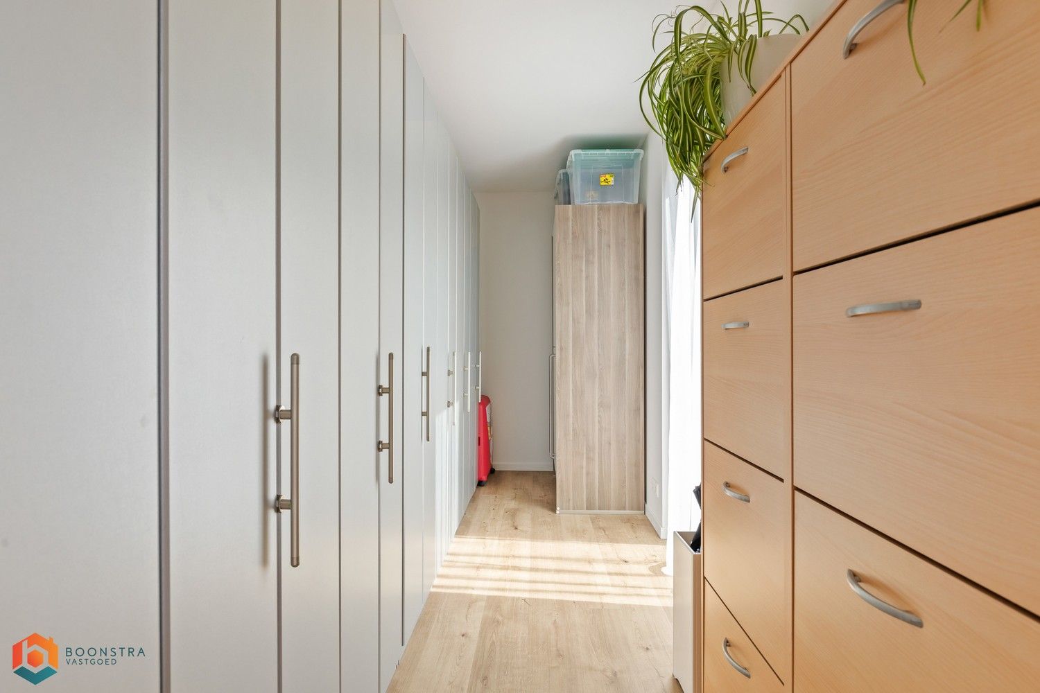 Energiezuinige laagbouw met 3 slpkrs en leuke tuin in Grasheide foto 12