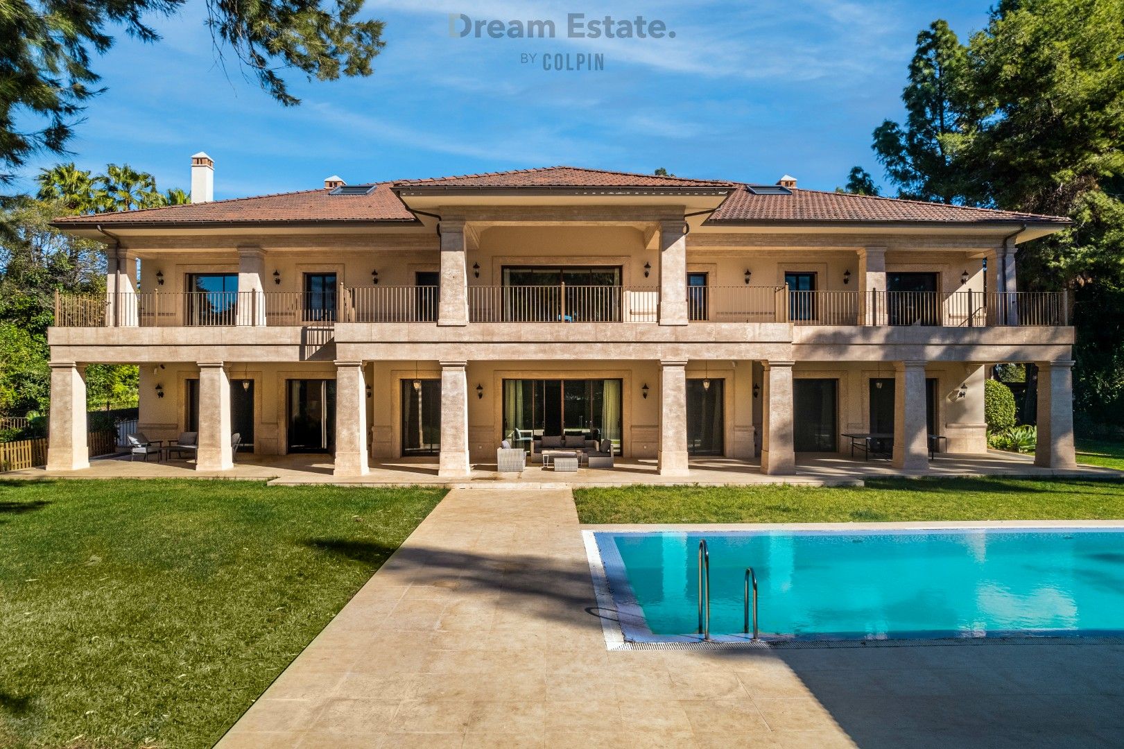 Prachtige luxe villa in het prestigieuze Guadalmina Baja, San Pedro, Marbella foto 2