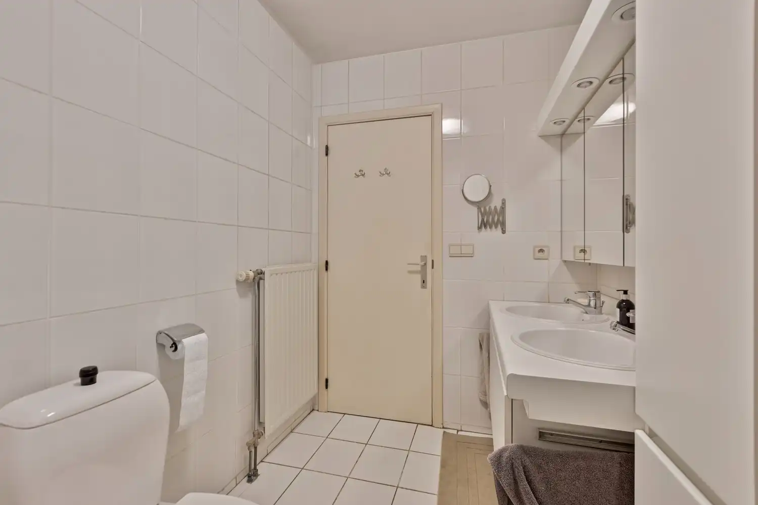 Ruim gelijkvloers appartement met 2 slaapkamers te huur in Lanaken foto 10