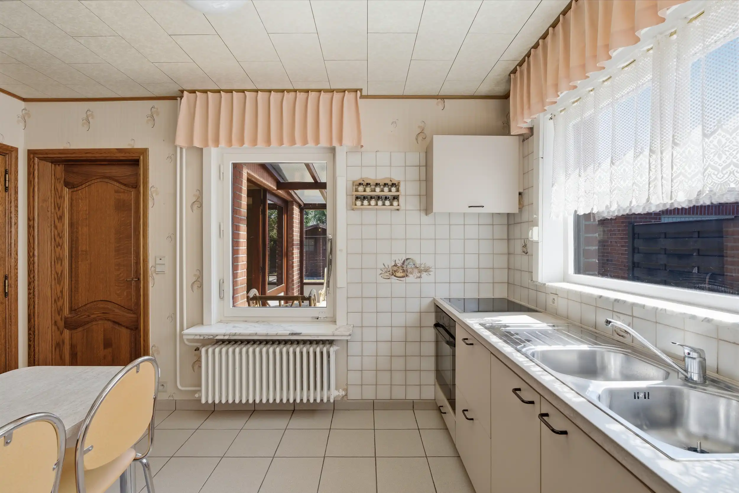 Karaktervolle bungalow op ruim perceel te Deinze foto 5