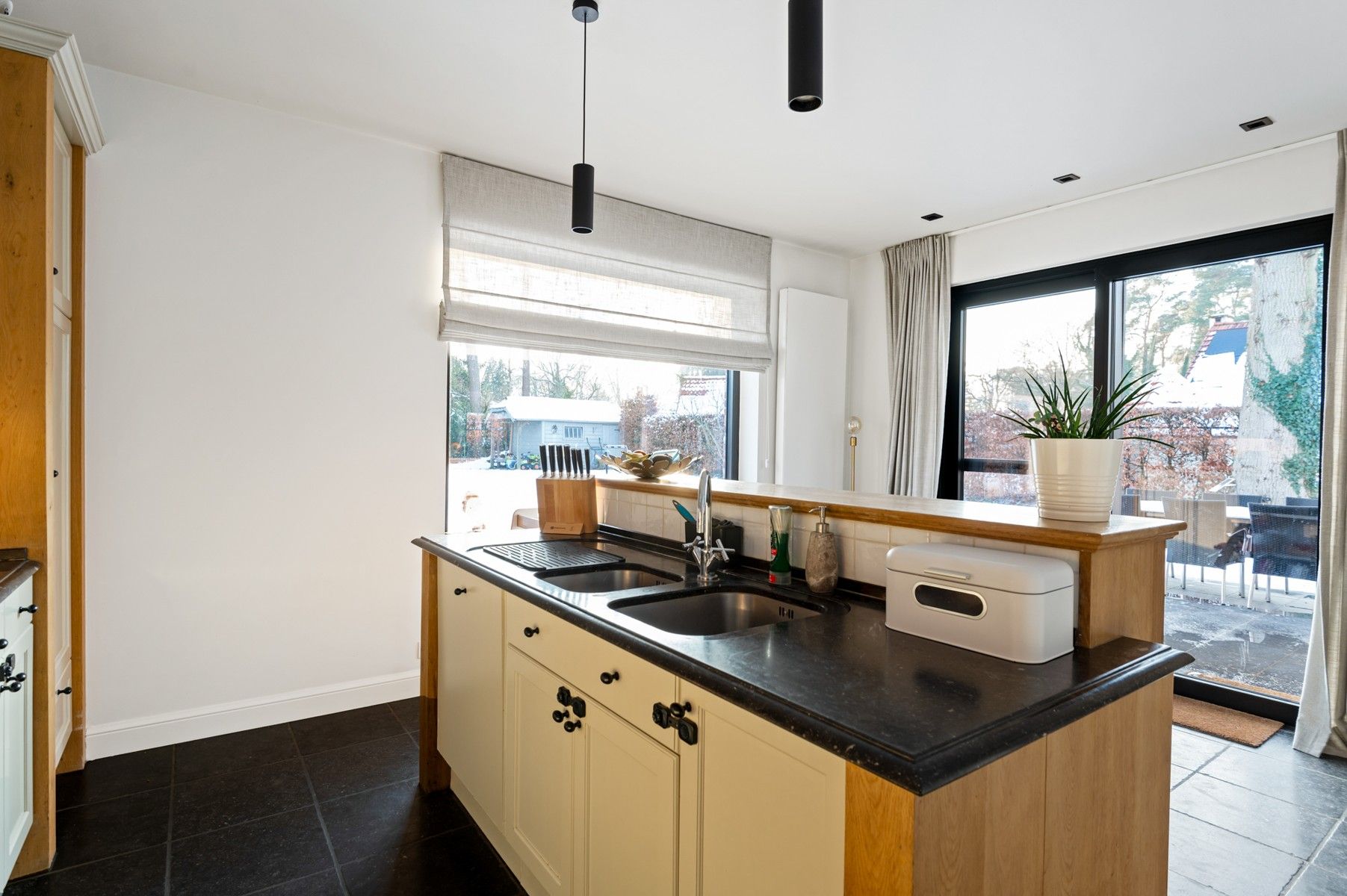 Stijlvolle en energiezuinige villa op uitstekende ligging foto 12