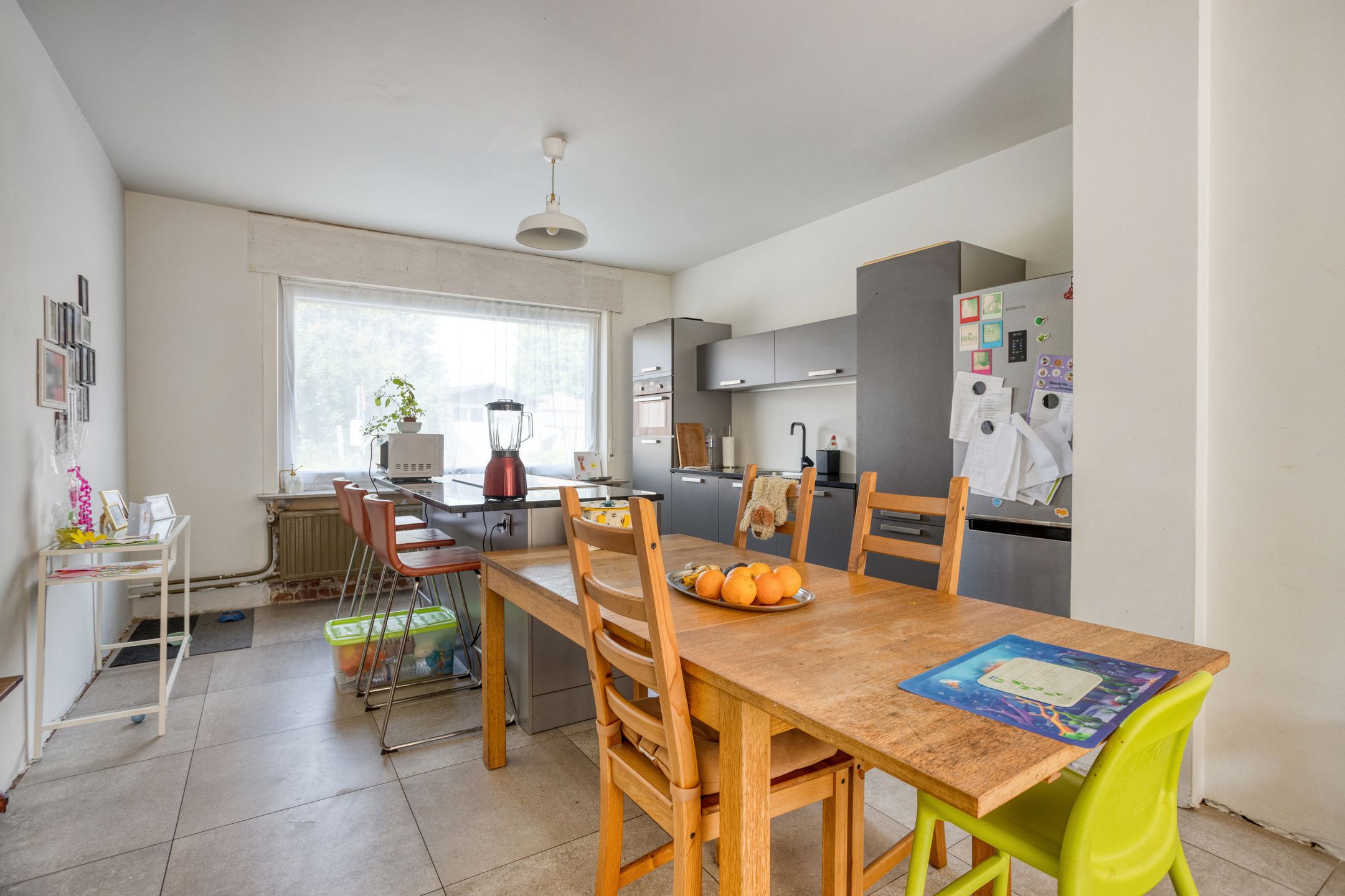 Ruime, deels gerenoveerde woning met veel potentieel foto 5