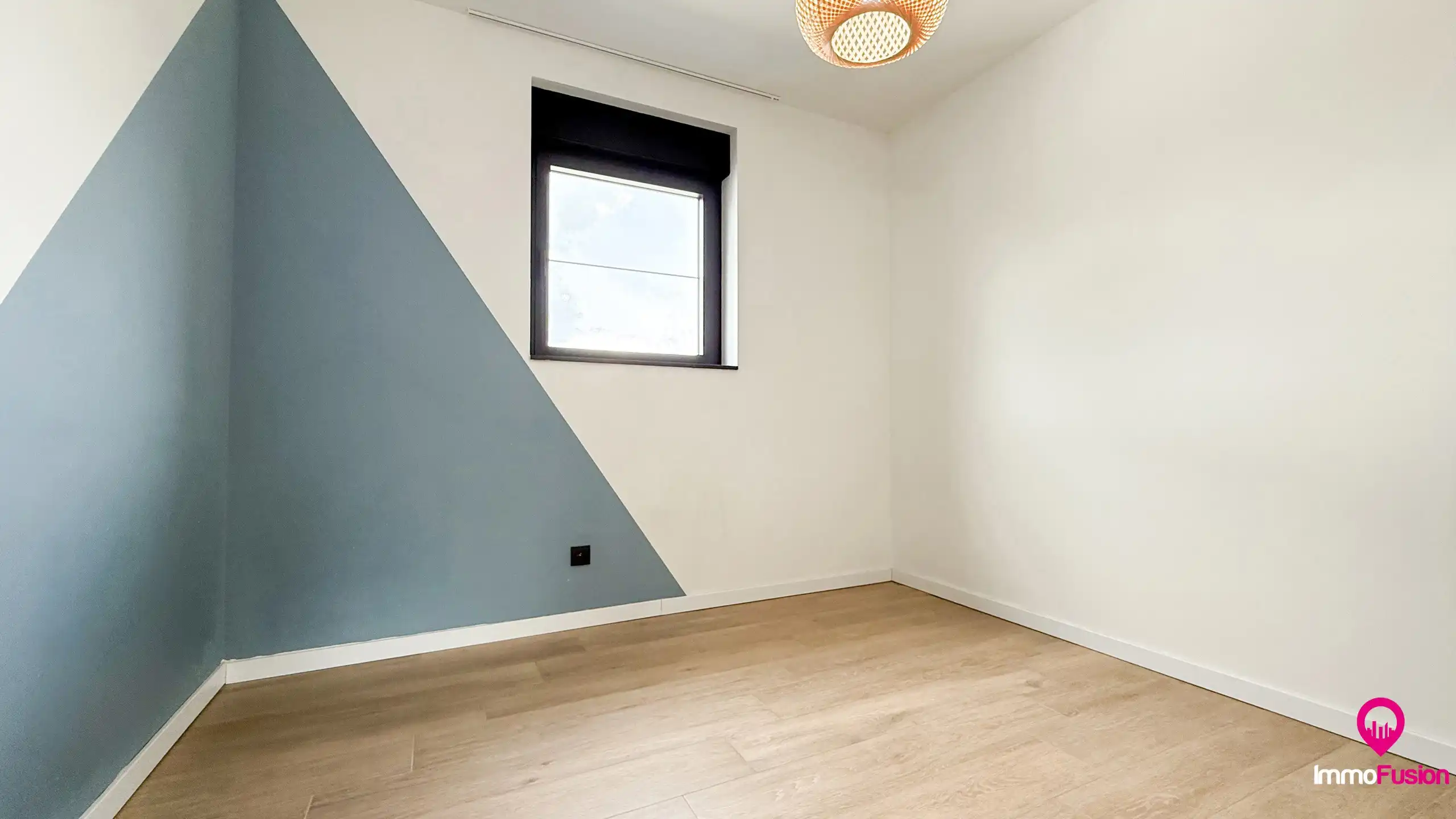Instapklare villa met 4 slpk., laadpaal en zonnepanelen! foto 35