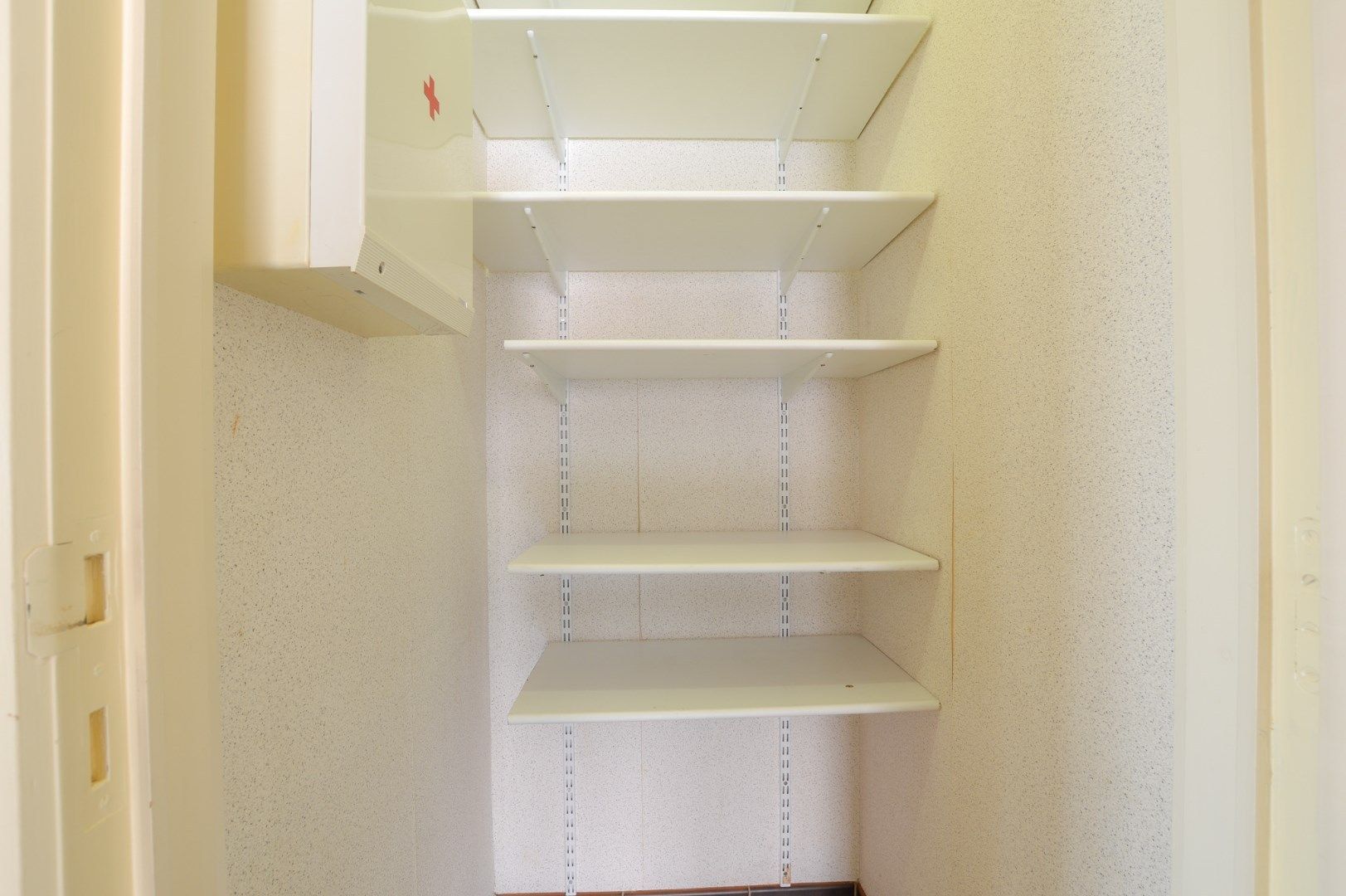 Ruim appartement gelegen in het centrum van Oudenburg foto 13