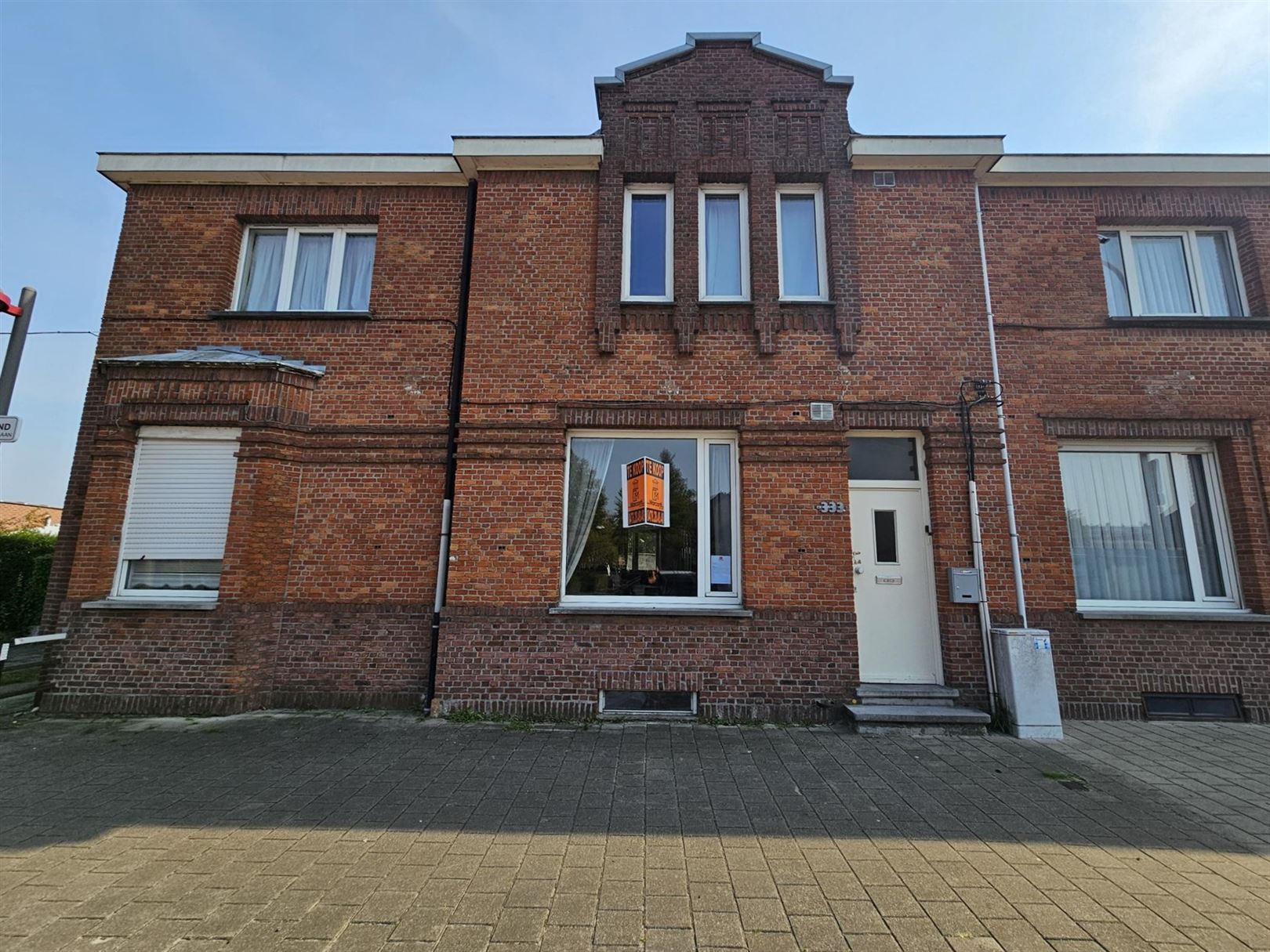 Instapklare rijwoning met 4 slpks en stadstuin. foto 1