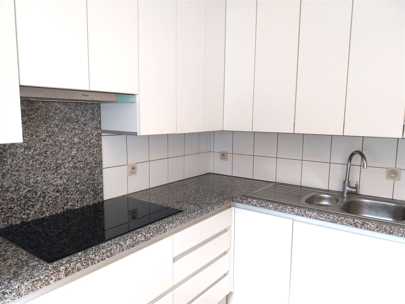TE HUUR: Vrijstaande woning met tuin op een toplocatie in Heusden-Zolder! foto 9