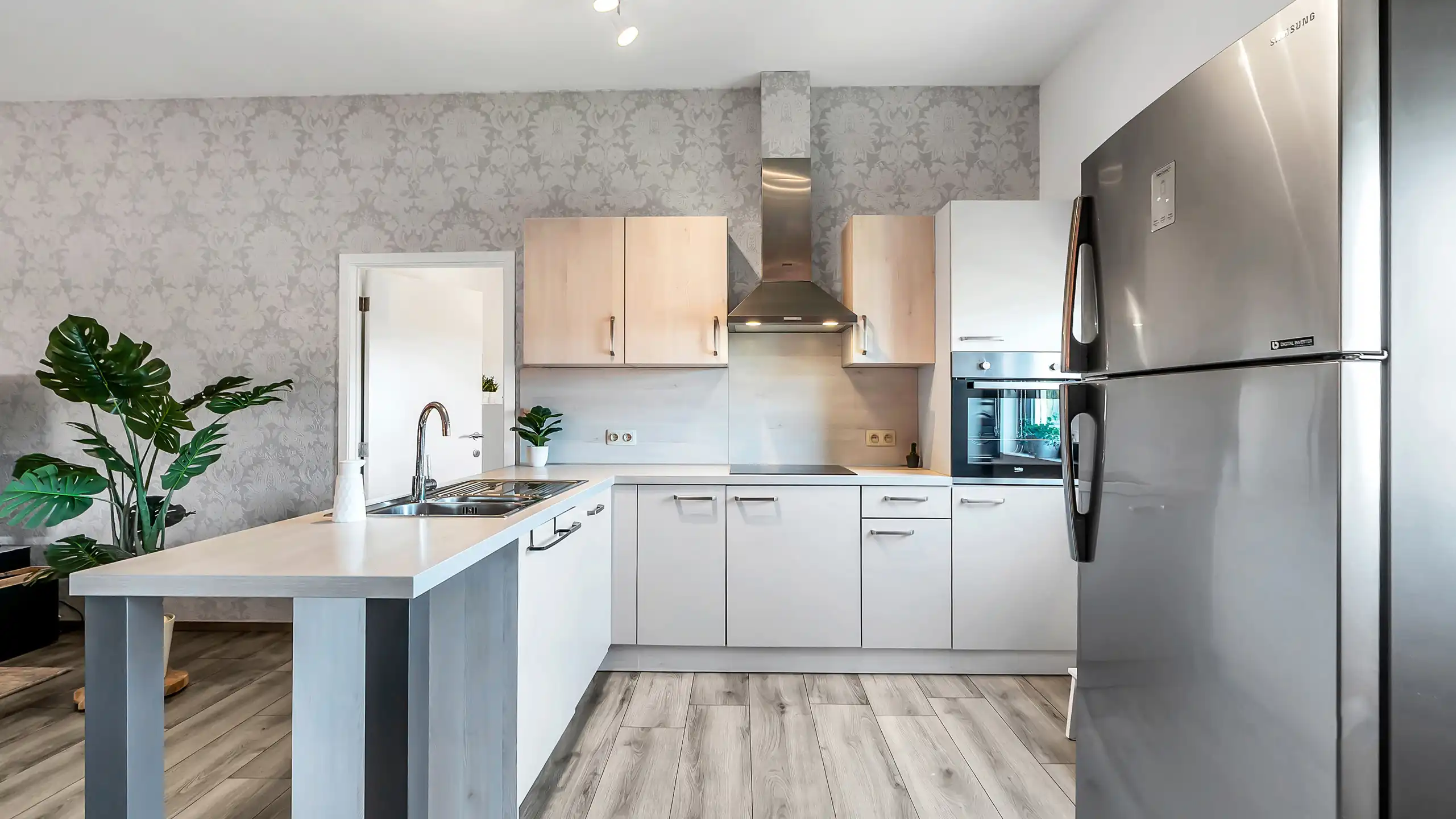 Uniek wonen in loftstijl met veel potentieel op topligging foto 5