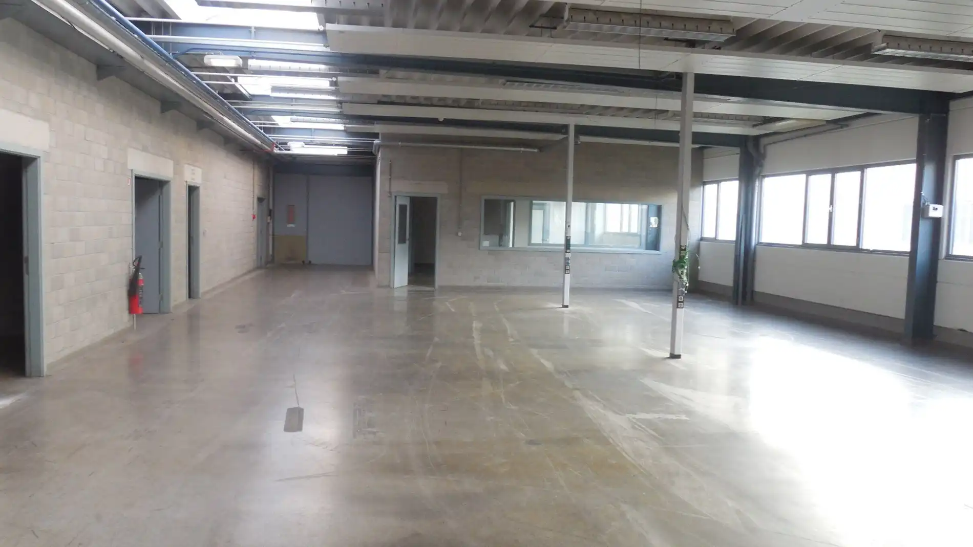 Lichtrijke kantoren te huur in Mechelen-Noord 2 nabij E19 foto 3