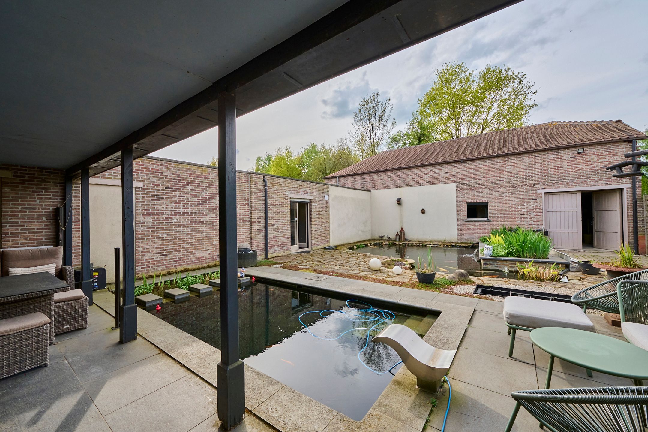 Ruim handelspand met woonst (3slpk)- zwemvijver  - diverse mogelijkheden !  foto 14