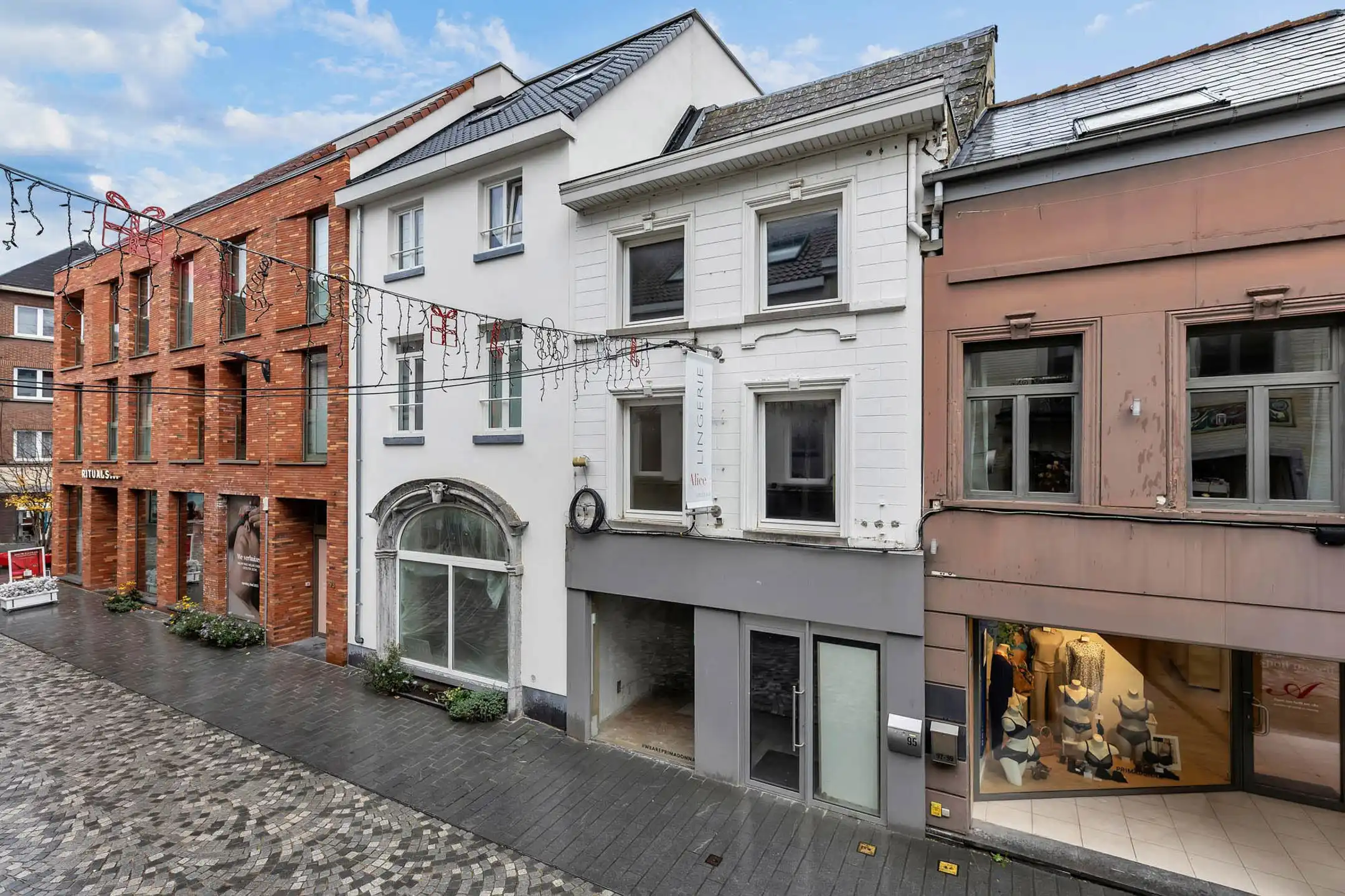 Casco handelspand in Basiliekstraat Halle foto 8