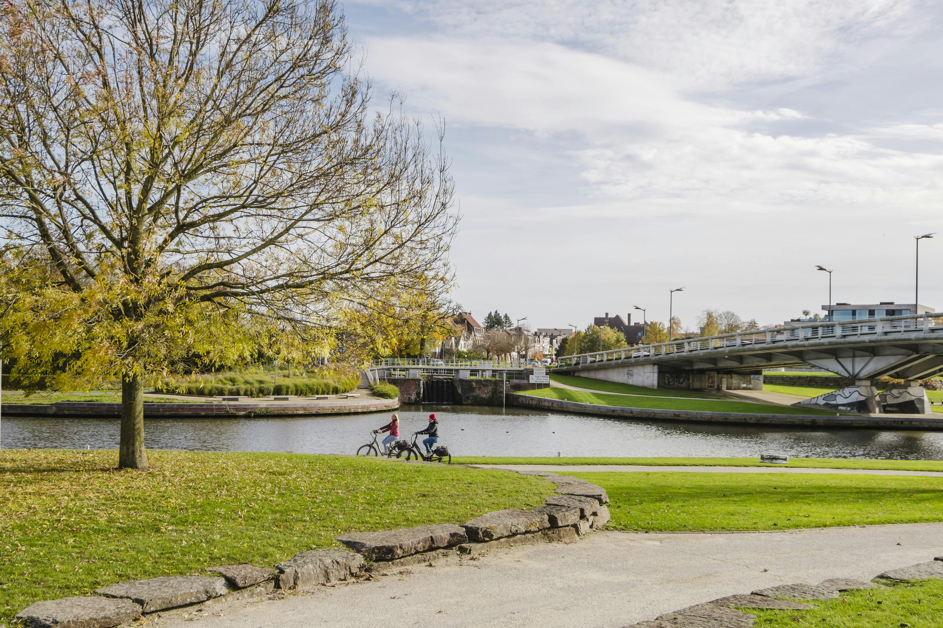 Uitzonderlijk aanbod op toplocatie in Kortrijk! foto 5