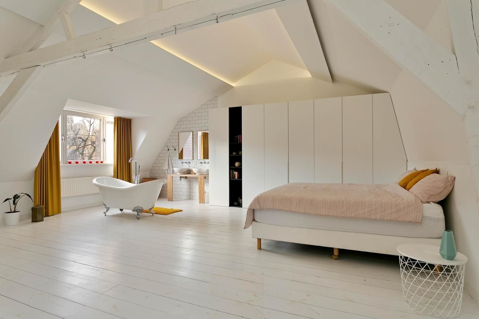 karaktervol herenhuis in het stadscentrum met ruim zonnig terras.  foto 14