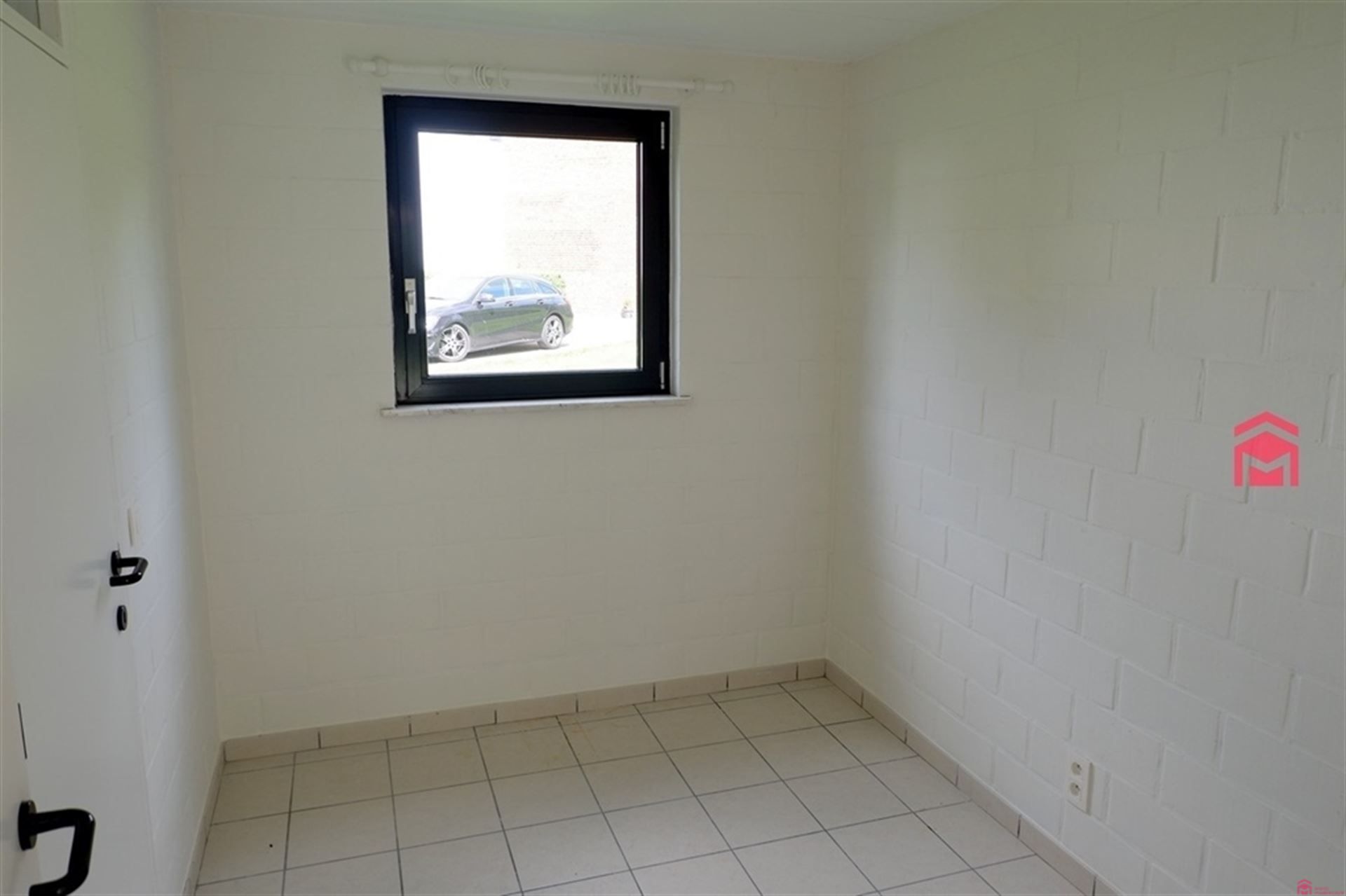 Net, gelijkvloers appartementje foto 6