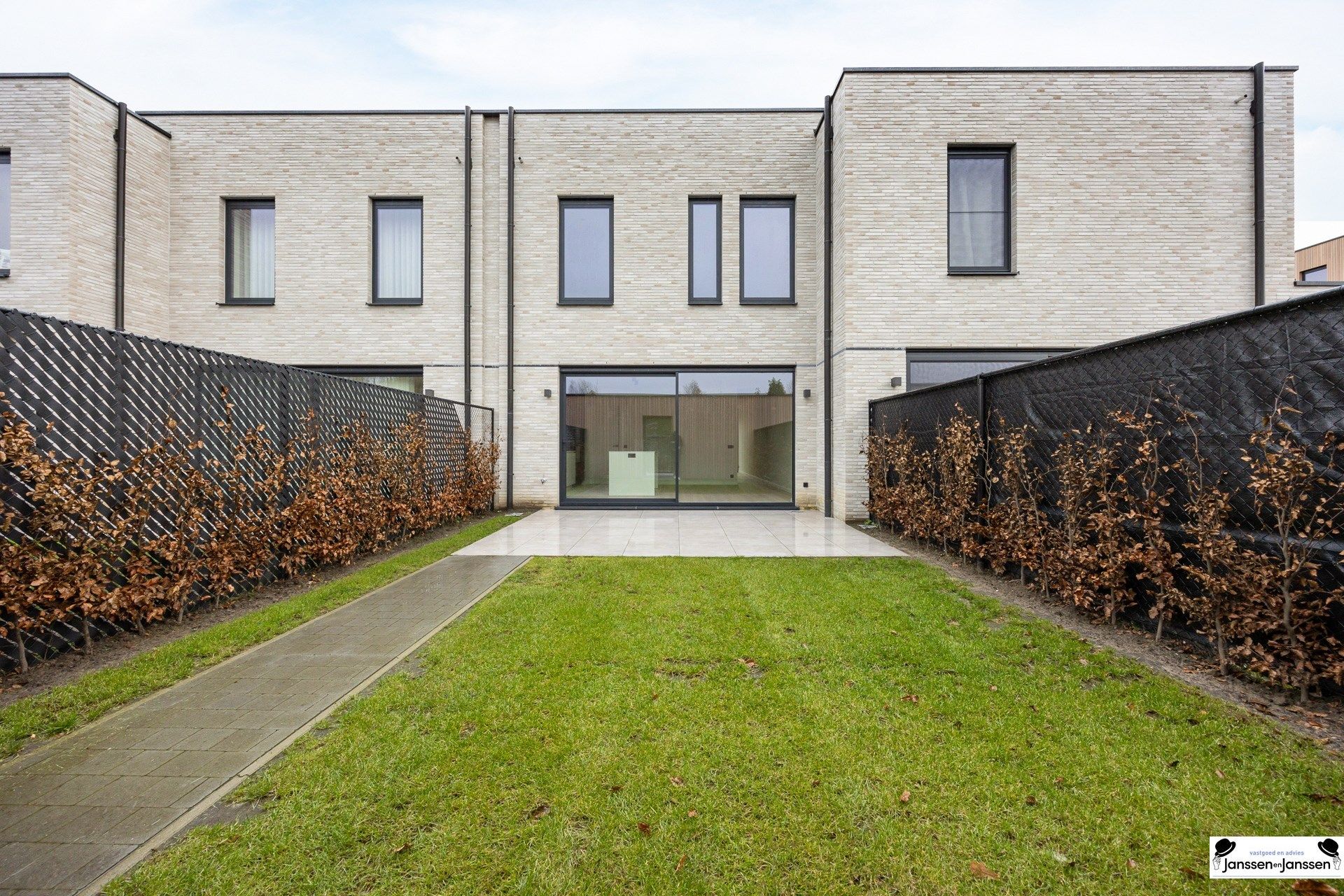 Wonen in een groene omgeving op een centrale locatie in Gooreind! foto 20