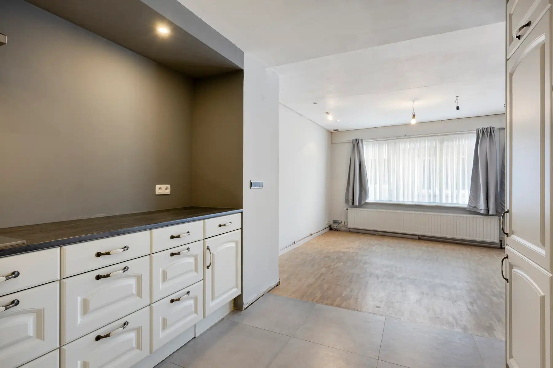 Commercieel gelijkvloers met woonst foto 17