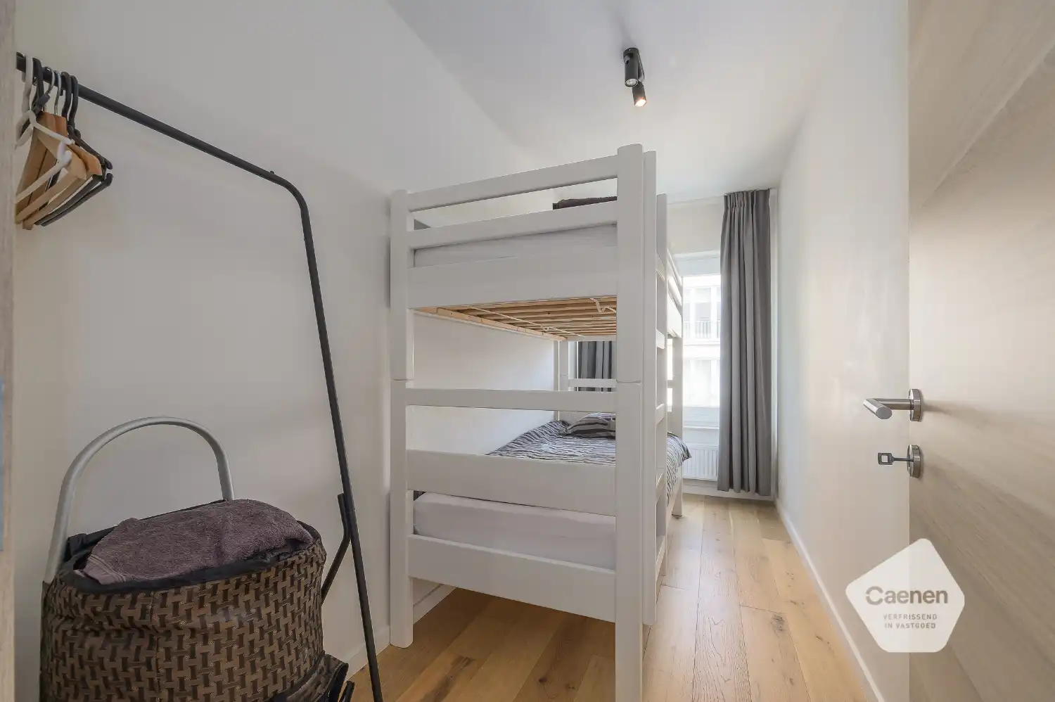 Gerenoveerd drie slaapkamer appartement op centrale ligging foto 15