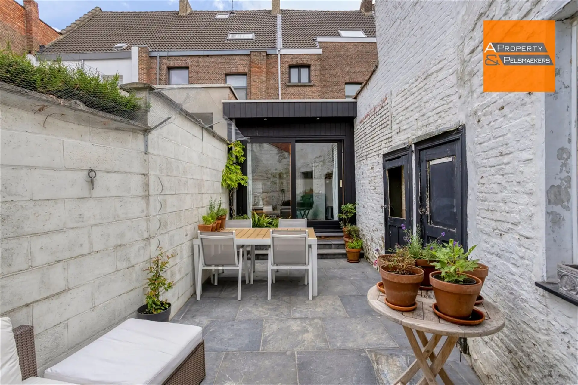 Karaktervolle herenwoning met stadkoer foto 23