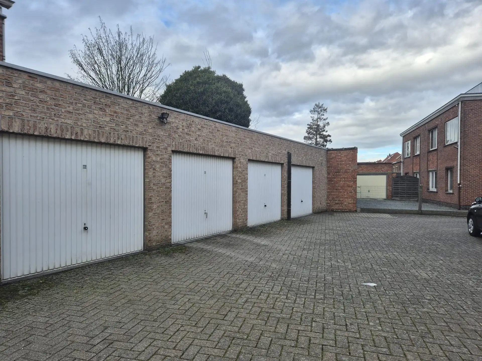 Ruim appartement met garage gelegen op het eerste verdiep vlakbij de Warande. foto 22