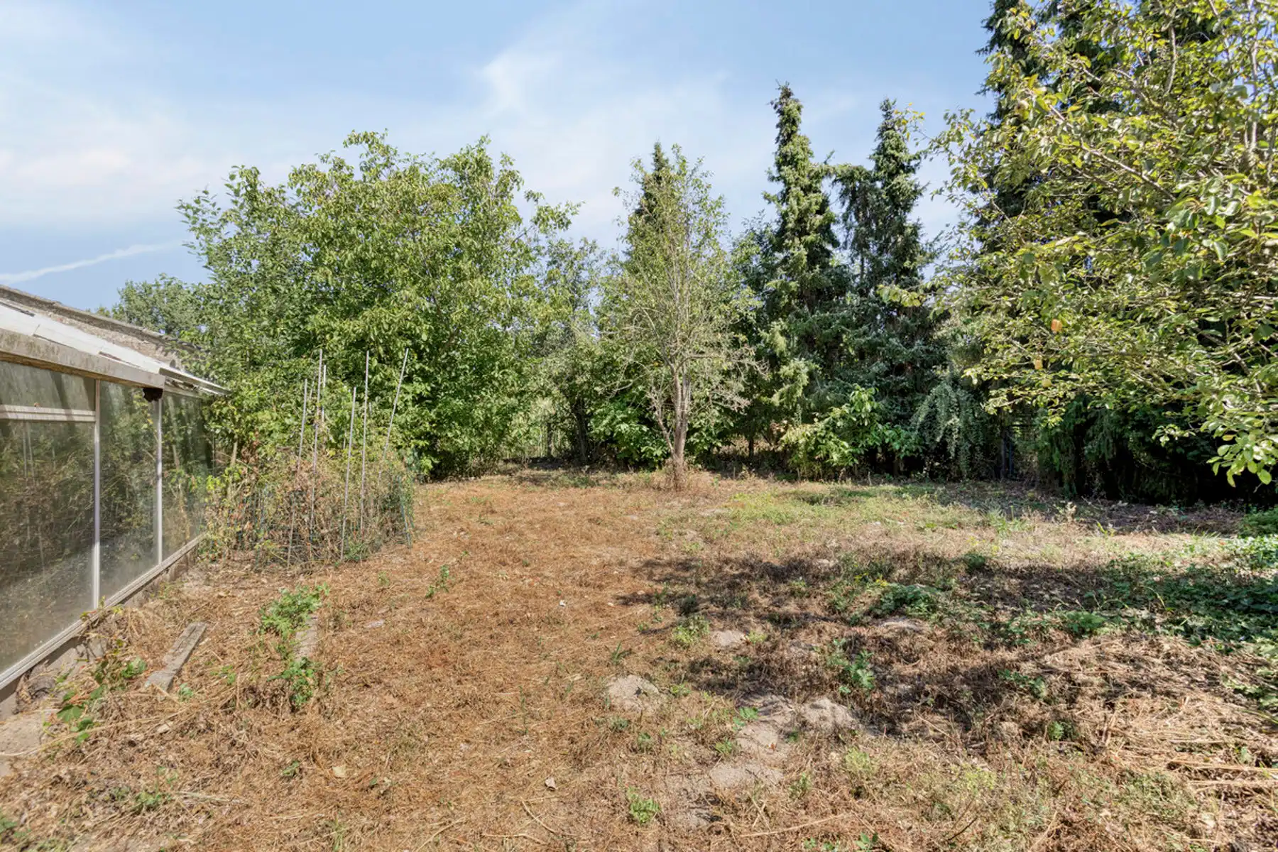 Bungalow (+/- 163 m²) + loods/werkplaats (>400 m²) + oprit foto 34