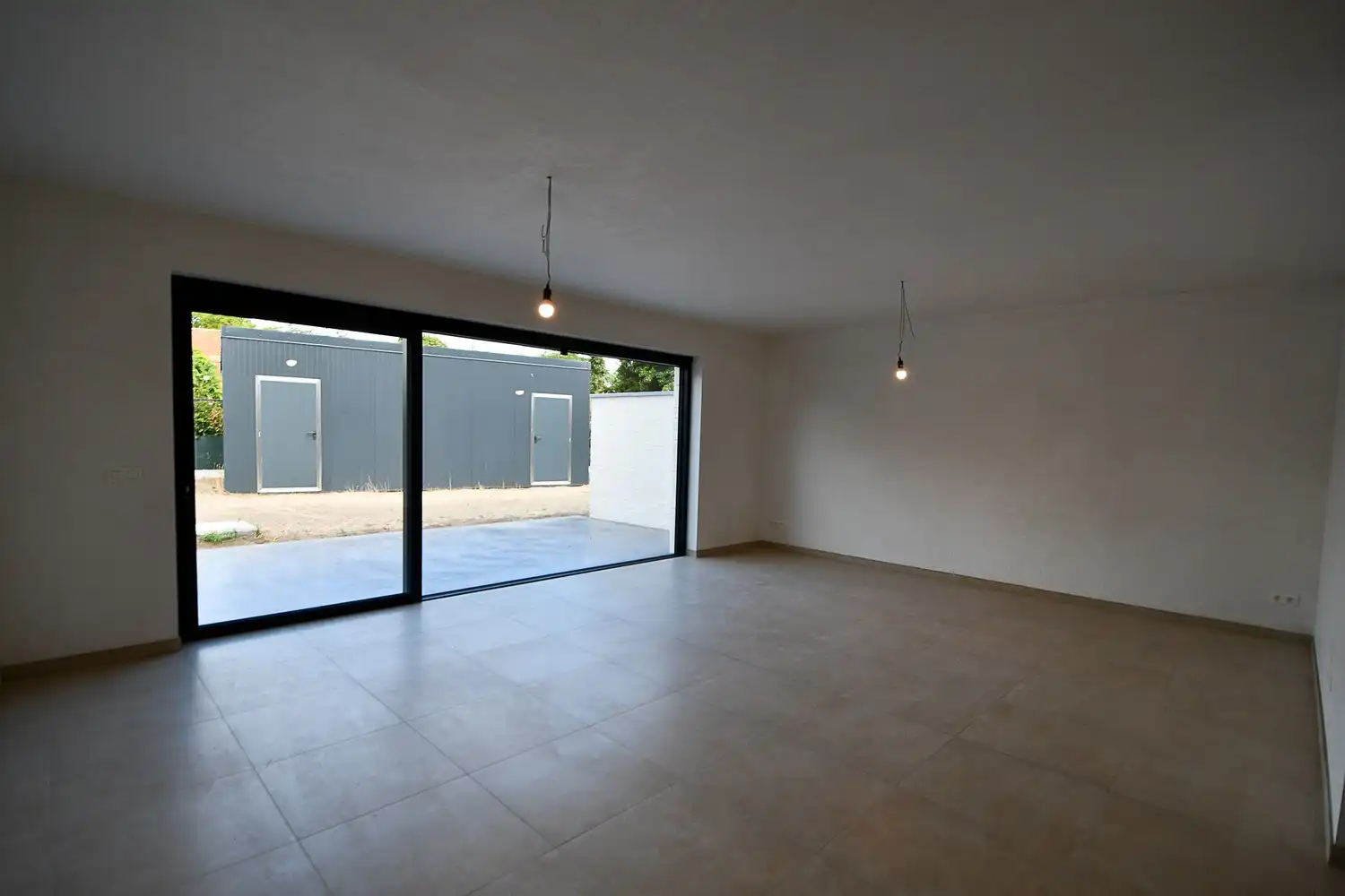 Instapklare nieuwbouwwoning met 4 slaapkamers en hoge afwerkingsgraad foto 5