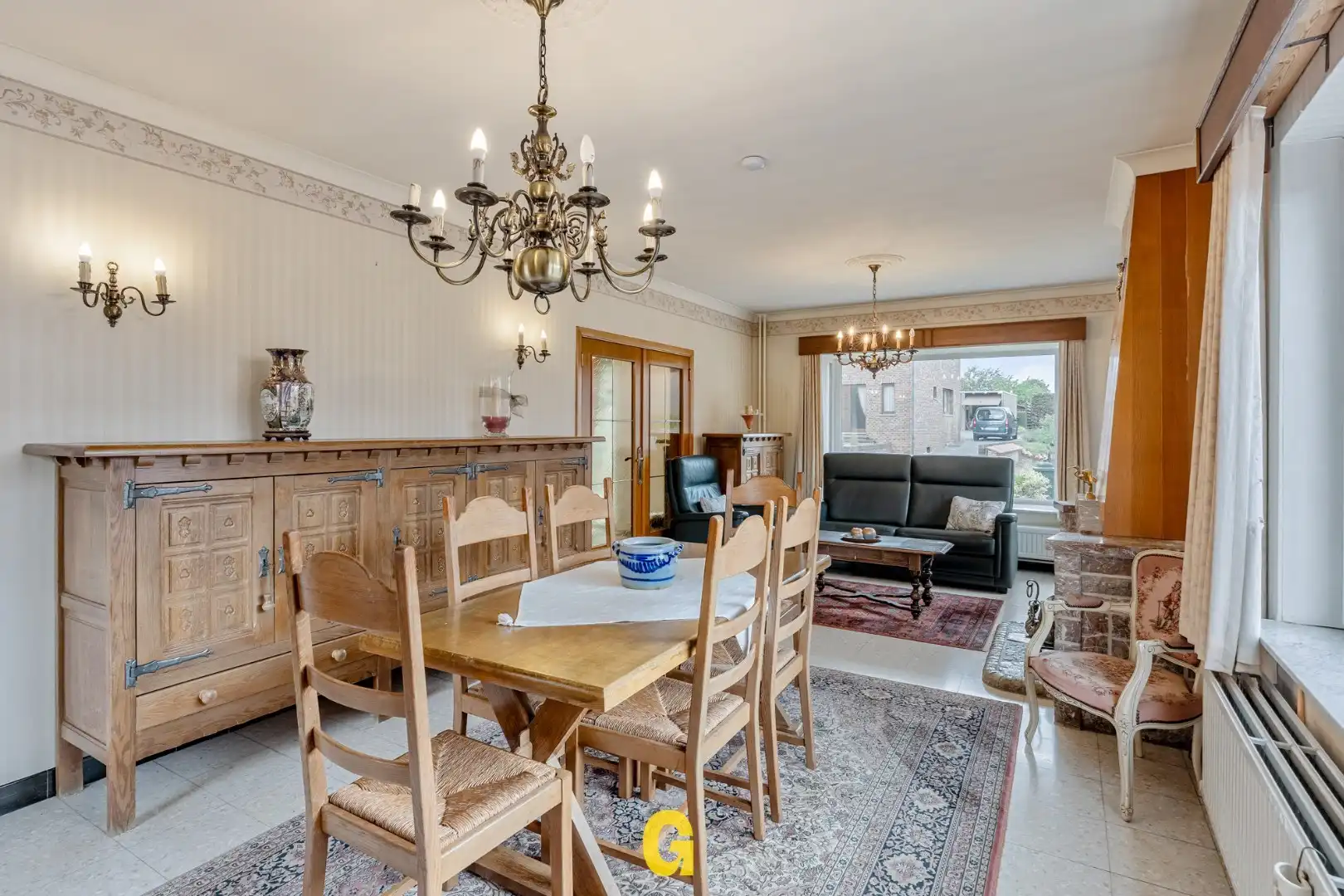 *** IN OPTIE *** Te renoveren halfvrijstaande woning met 3 slaapkamers en bijzonder ruime tuin op 14a 39ca foto 12