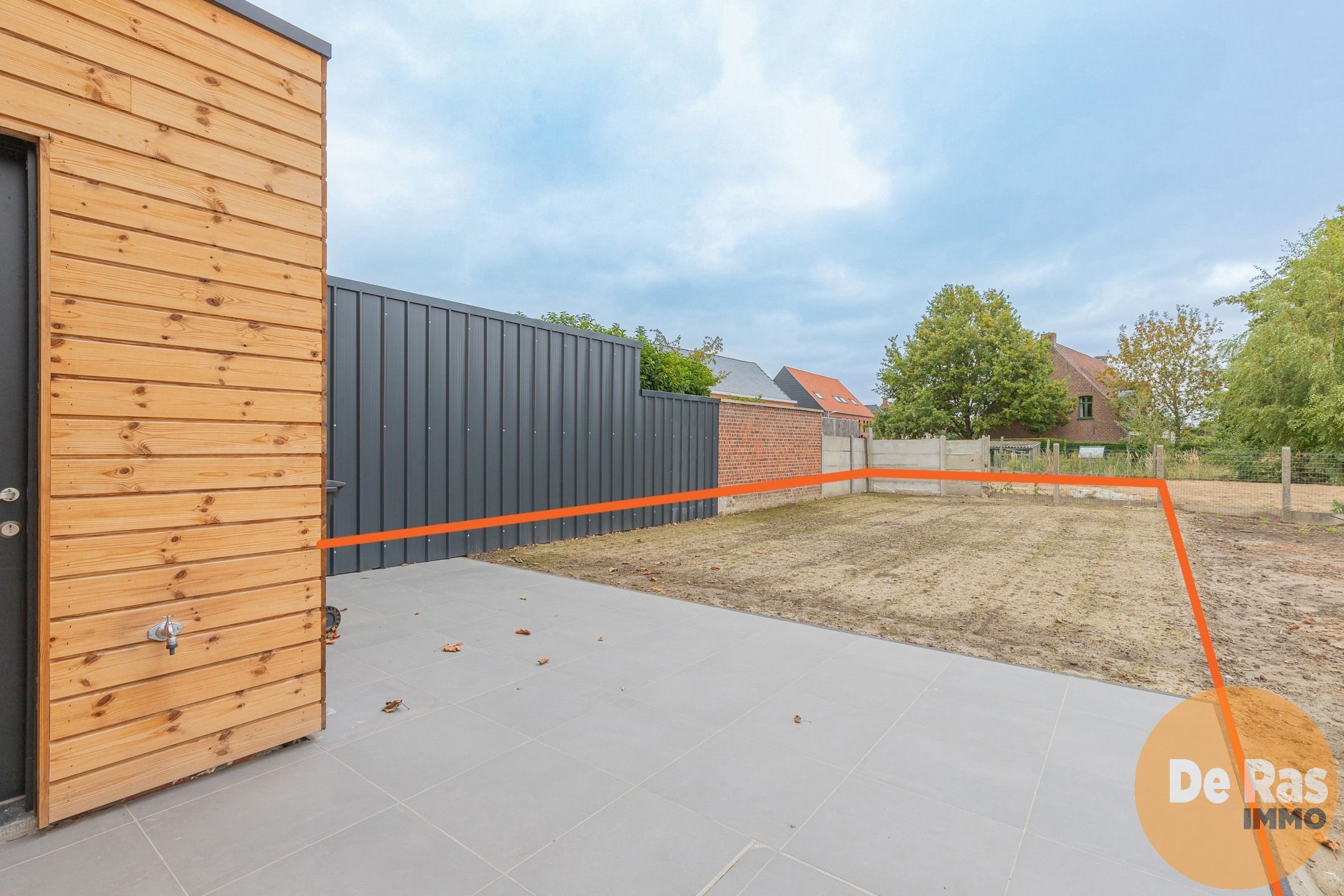 HILLEGEM – Mooi gerenoveerde woning met aangename tuin foto 18