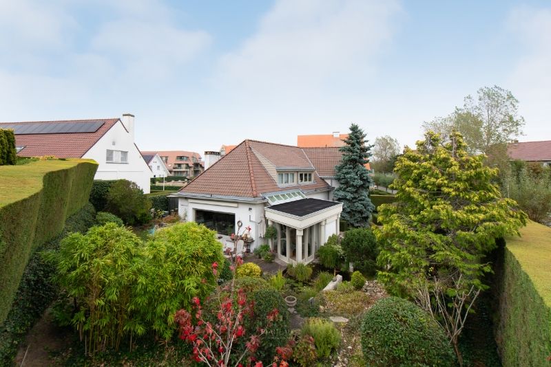 Charmante villa met 5 slaapkamers gelegen in de rustige Simli-wijk te Nieuwpoort-Bad. foto 2