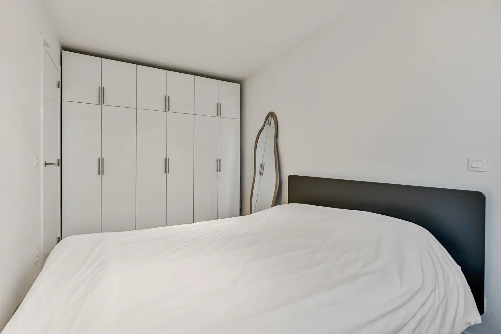 Modern en comfortabel appartement met 2 slaapkamers en terras te Kuringen foto 12