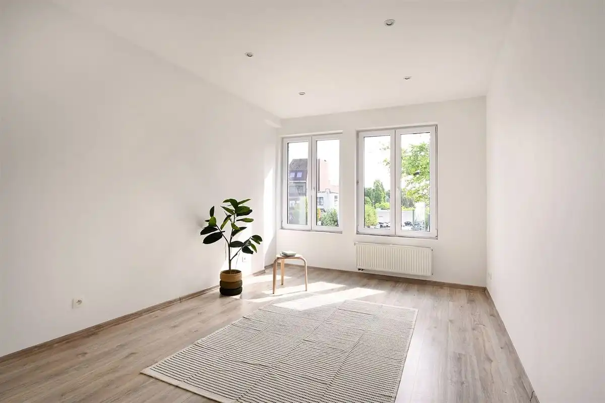 Ruim en lichtrijk appartement te Merksem foto 19